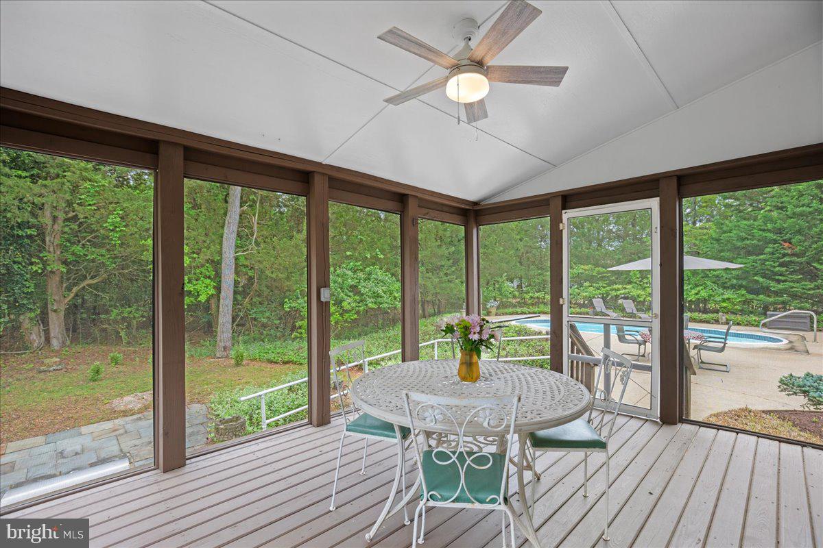 COVE POINT - Residential