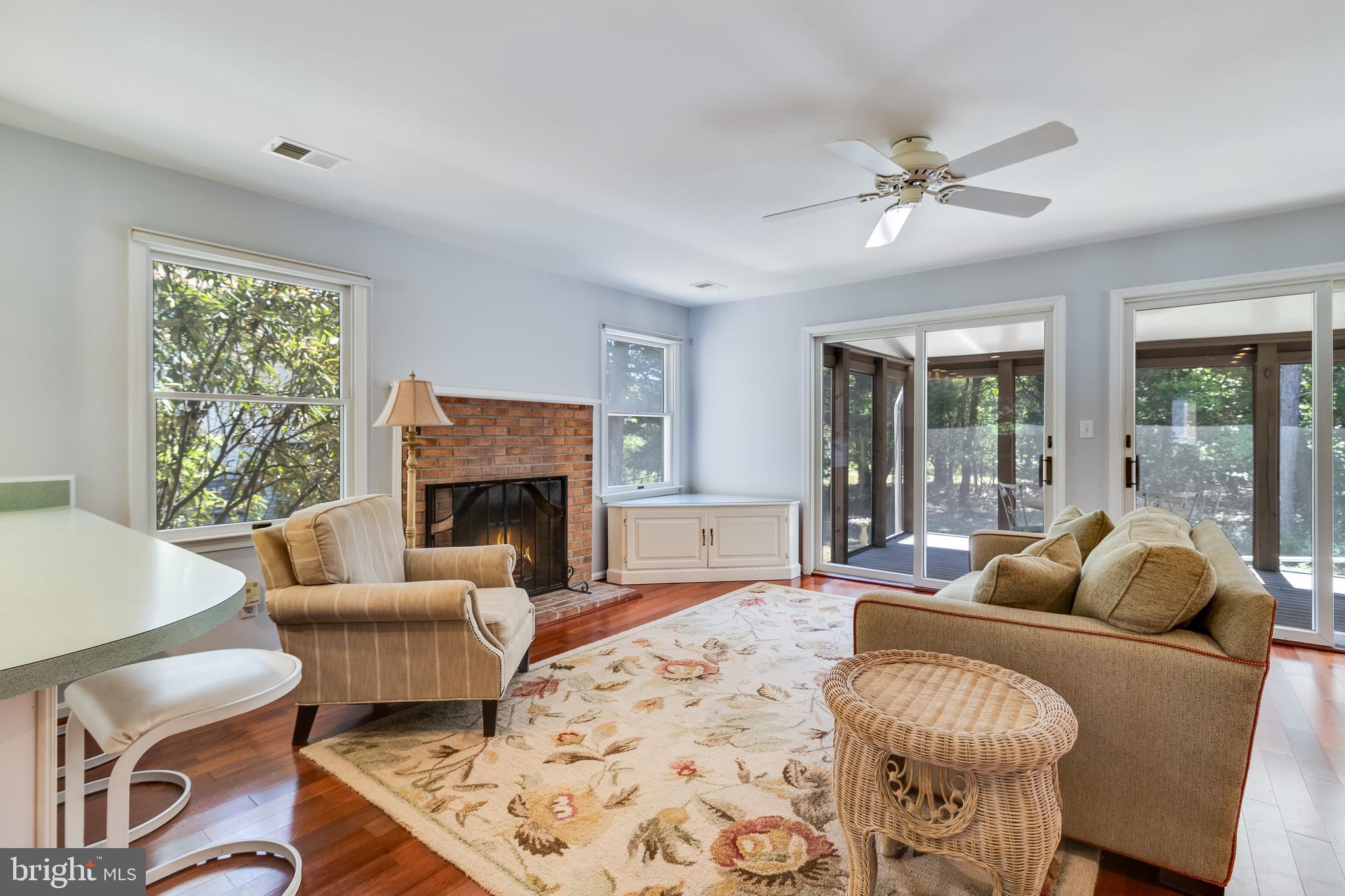 COVE POINT - Residential