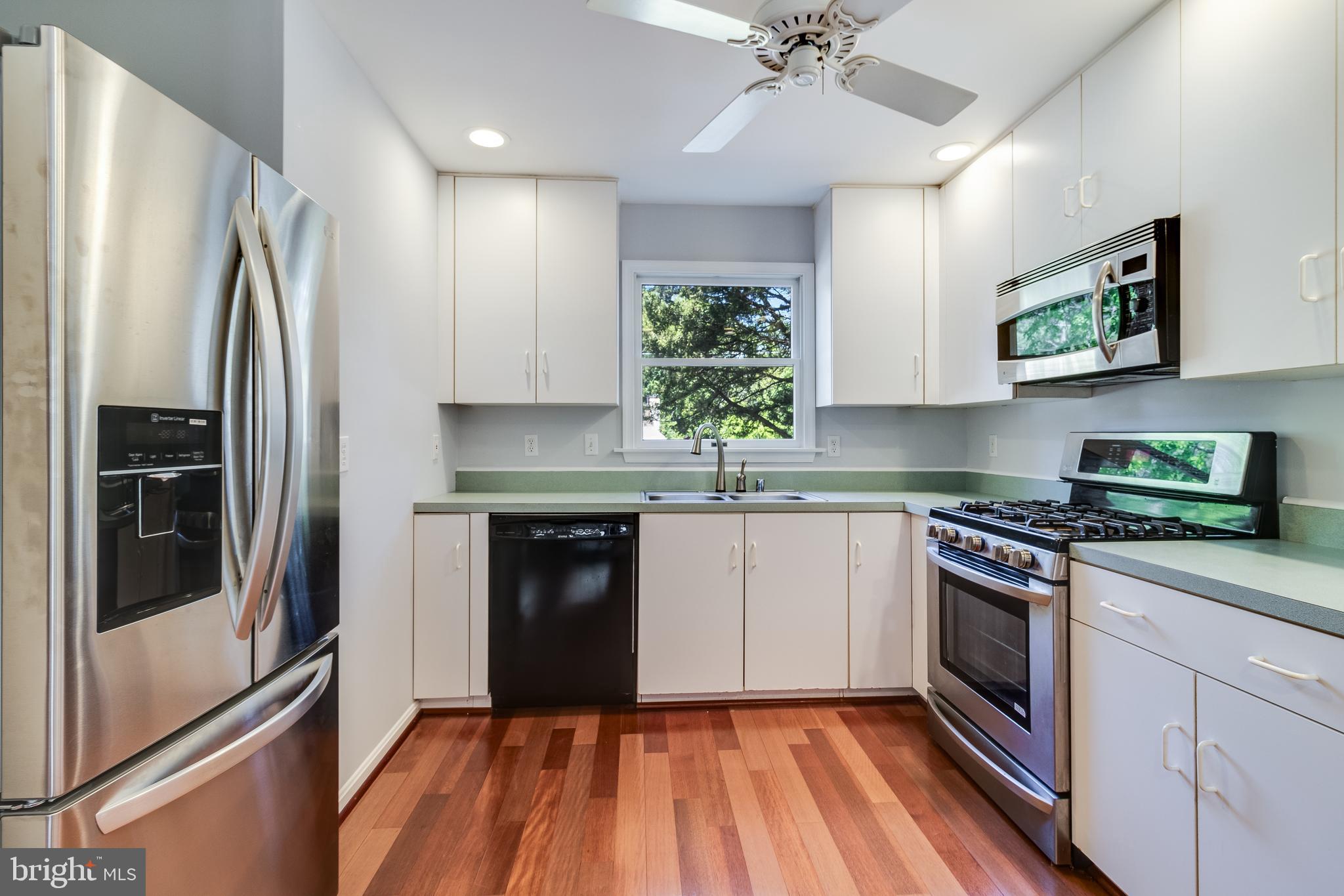 COVE POINT - Residential