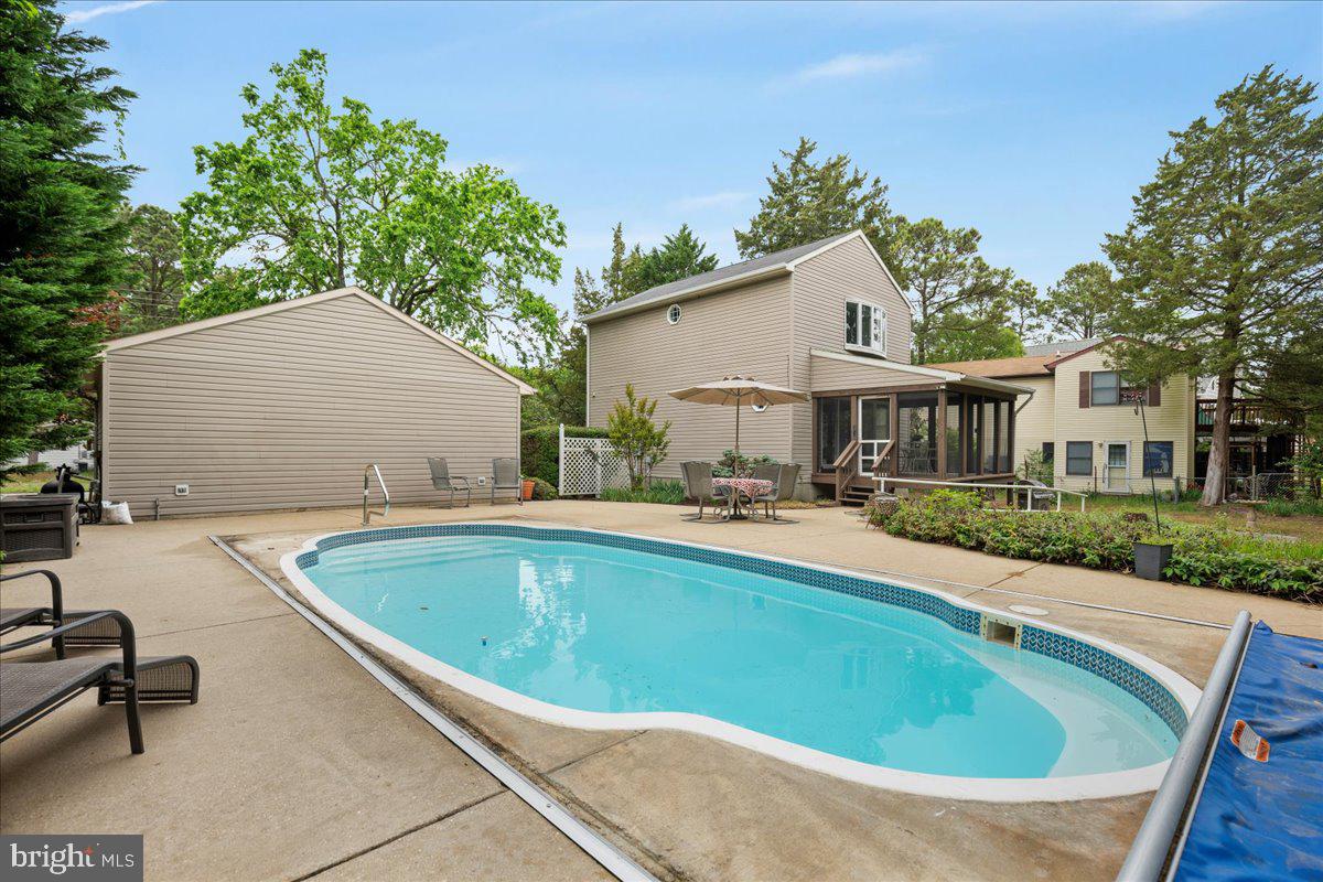 COVE POINT - Residential