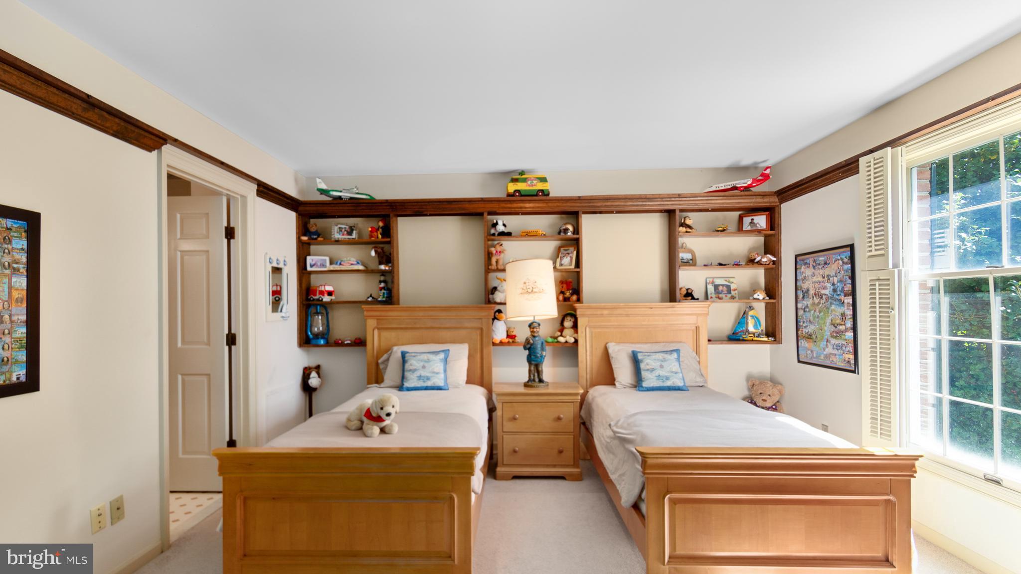 QUAIL HOLLOW - Residential