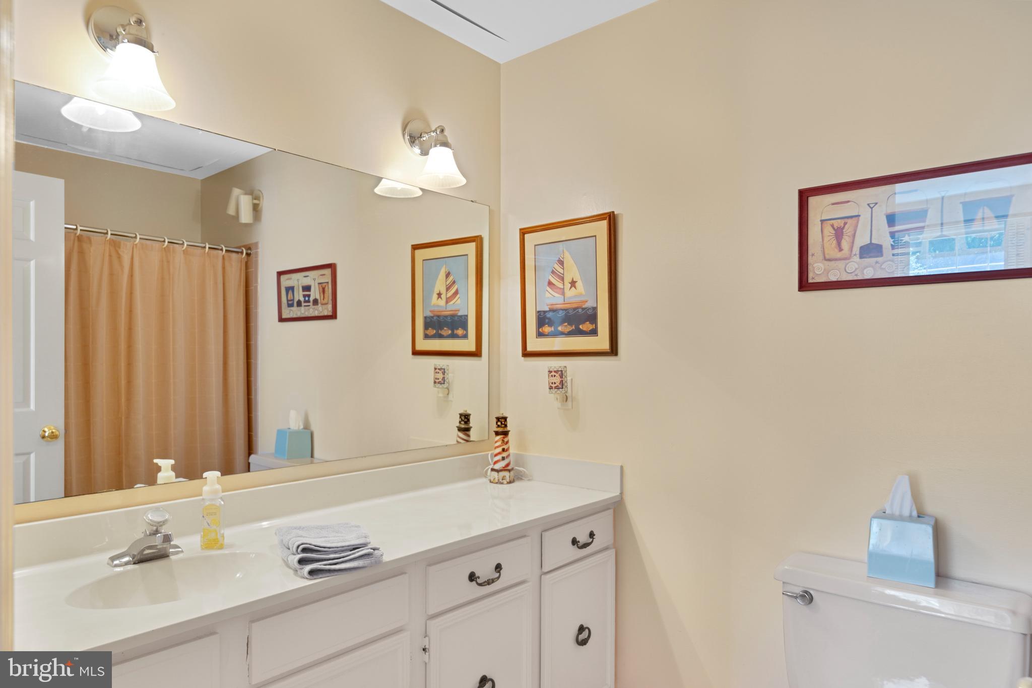 QUAIL HOLLOW - Residential