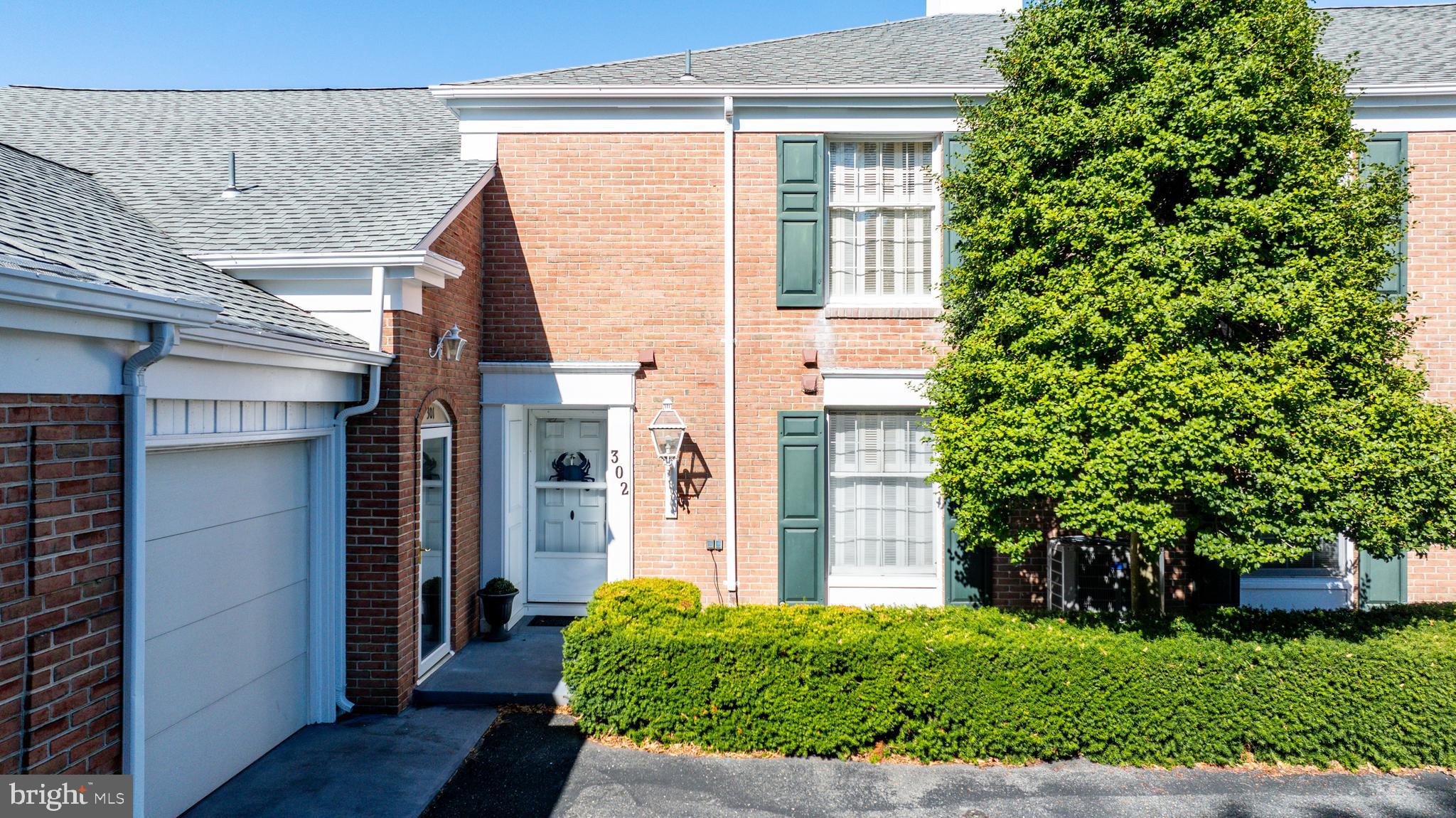 QUAIL HOLLOW - Residential