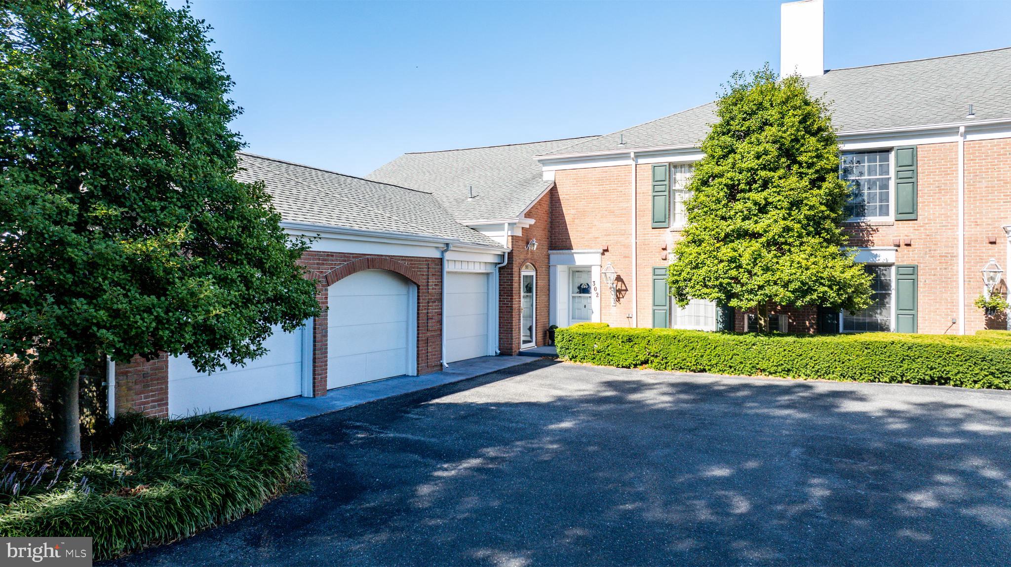 QUAIL HOLLOW - Residential