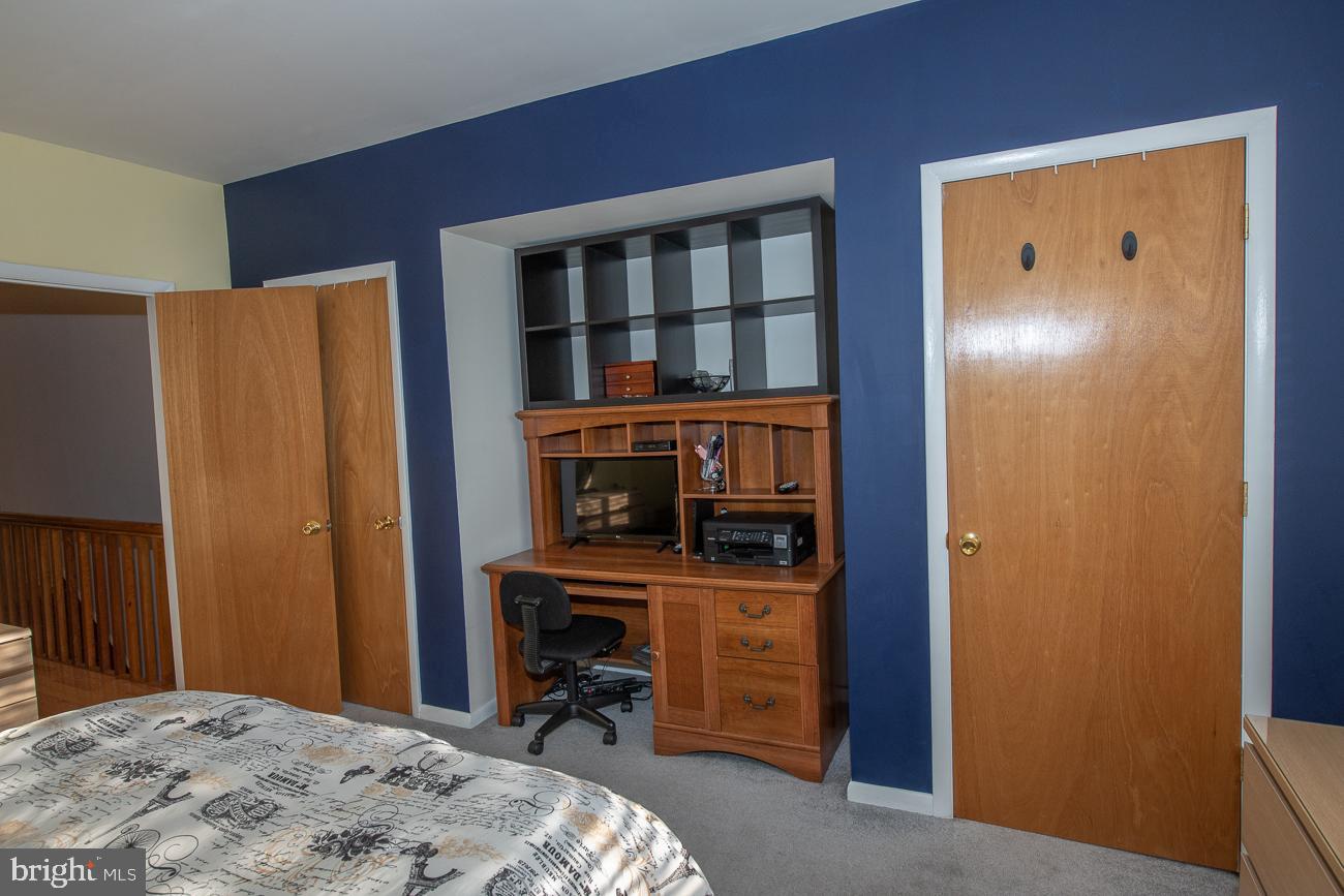 GIRARD ESTATES - Residential