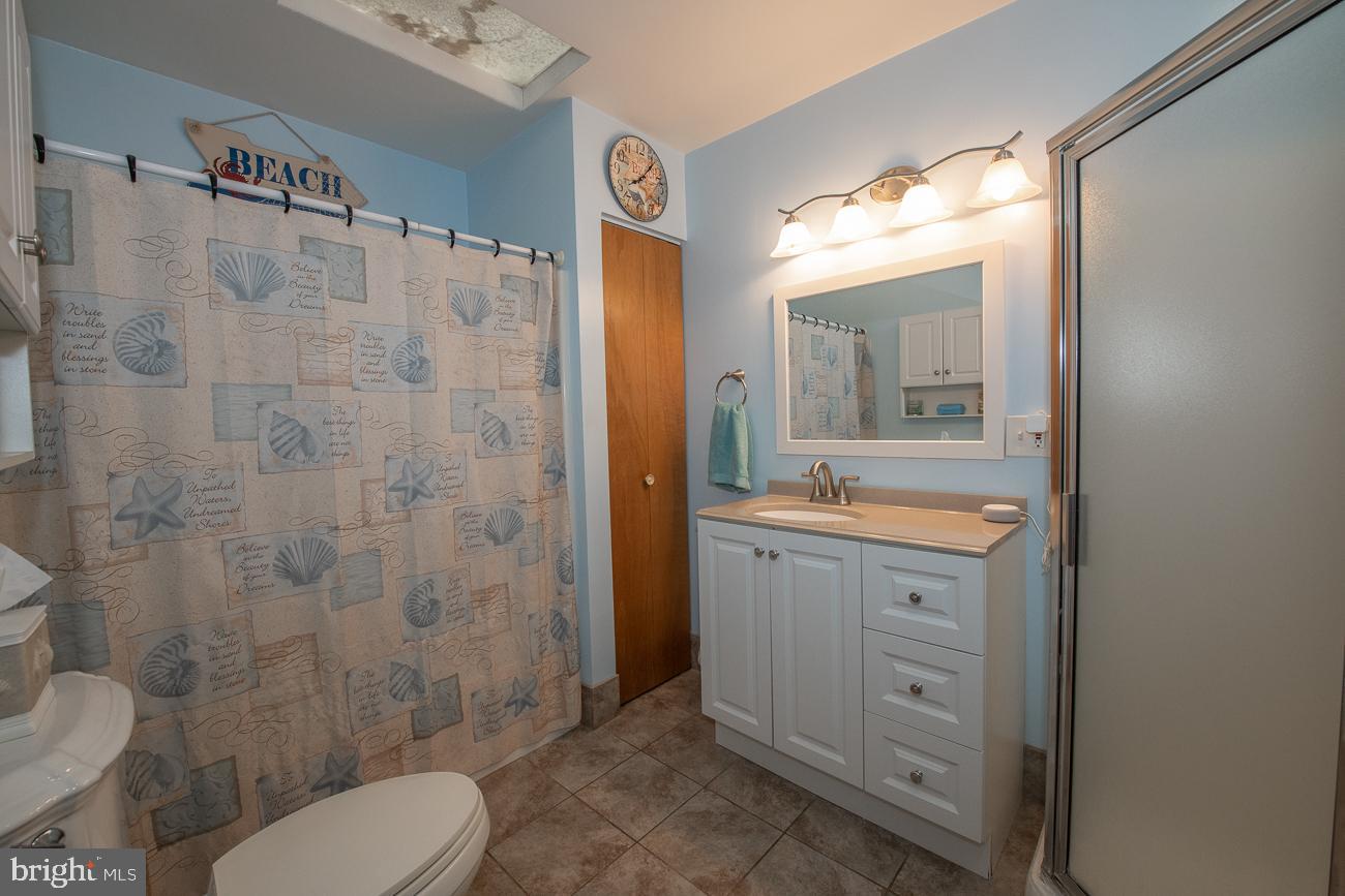 GIRARD ESTATES - Residential