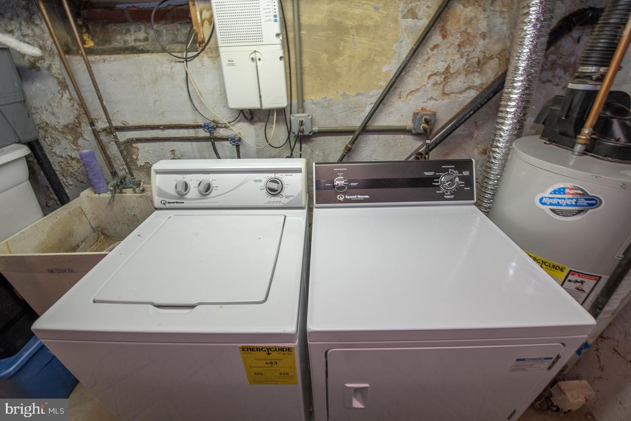 GIRARD ESTATES - Residential