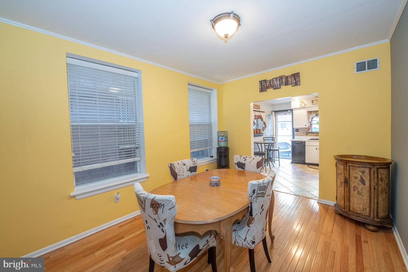 GIRARD ESTATES - Residential