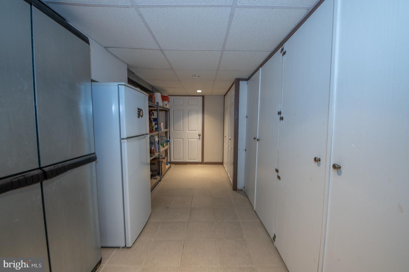 GIRARD ESTATES - Residential