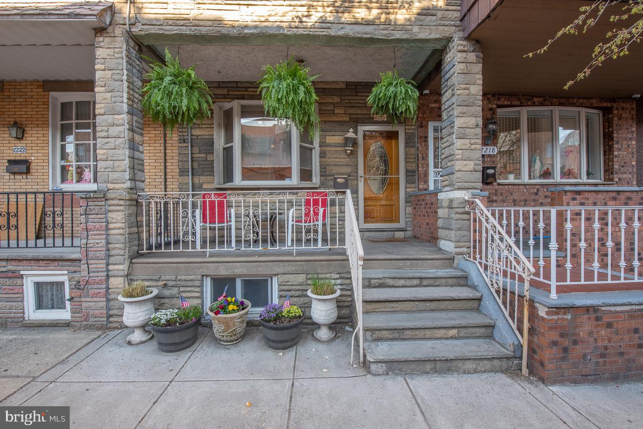 GIRARD ESTATES - Residential