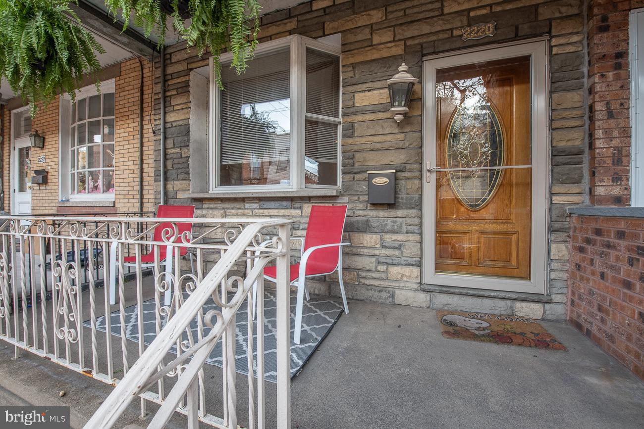 GIRARD ESTATES - Residential