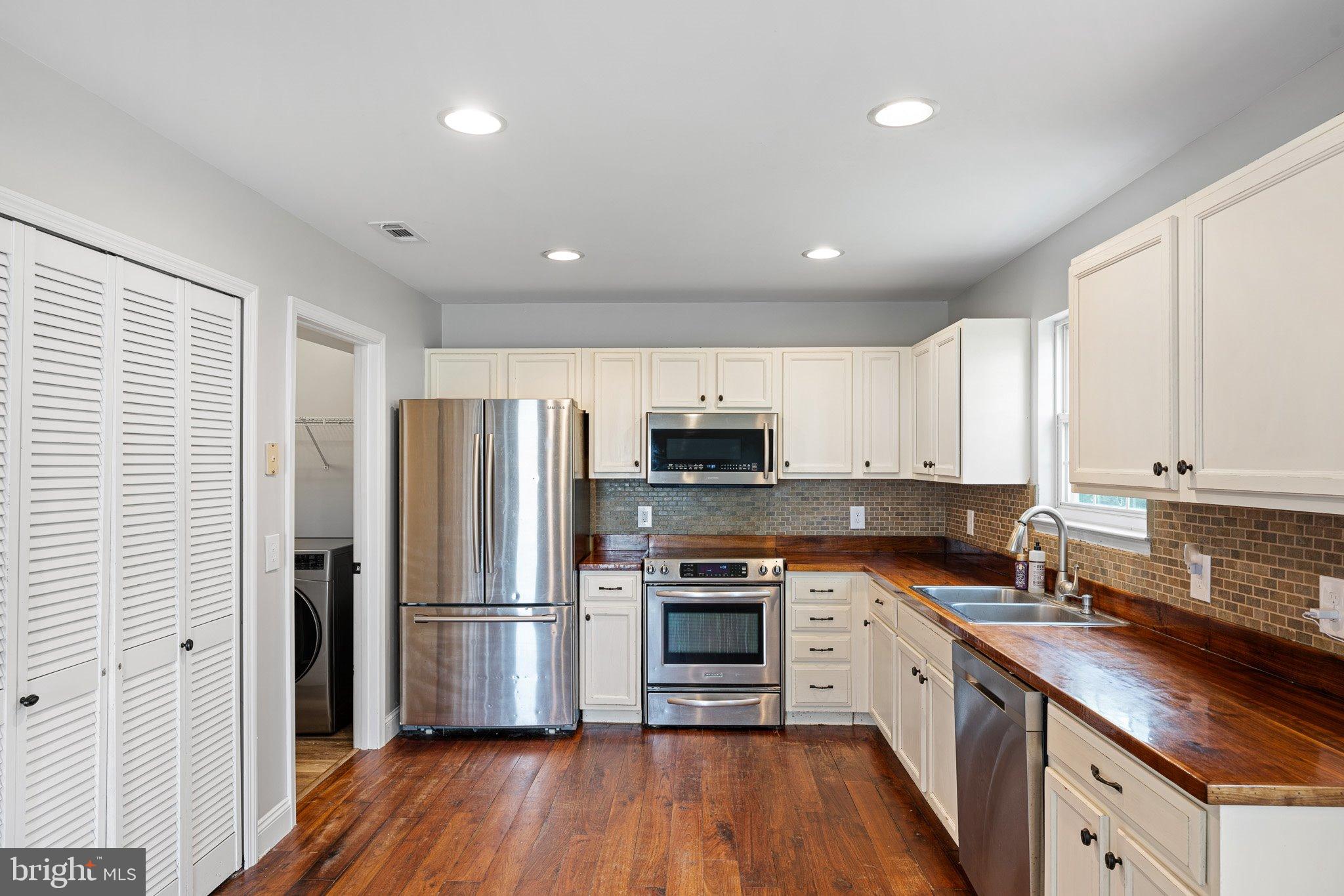 407 WOOD DUCK DRIVE