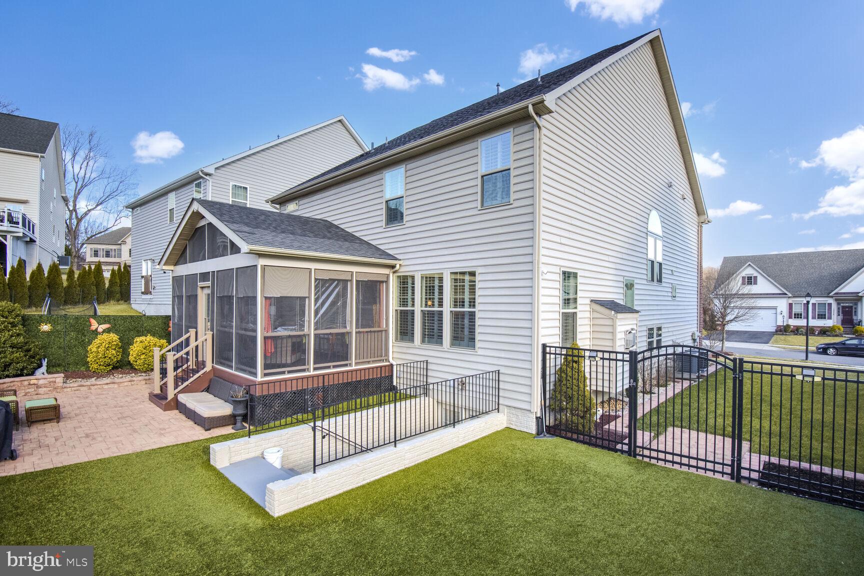 POPLAR RUN - Residential