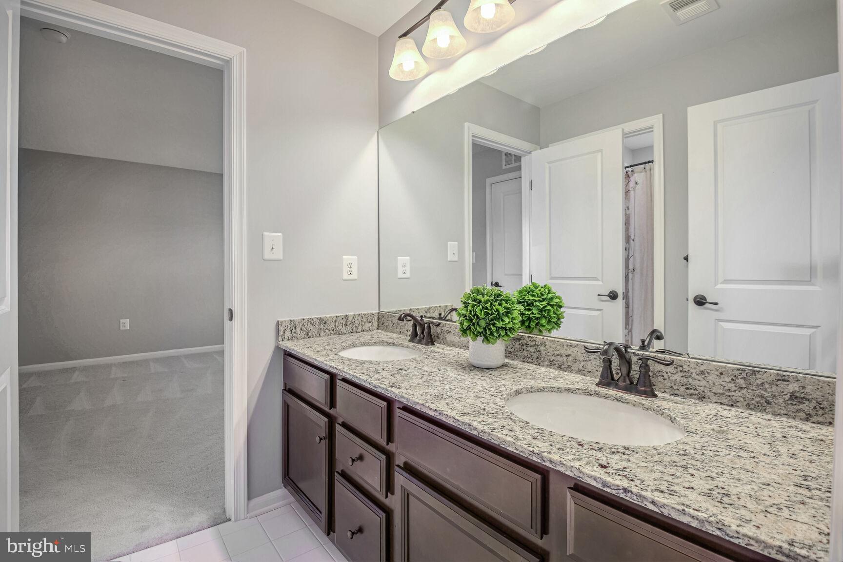 POPLAR RUN - Residential