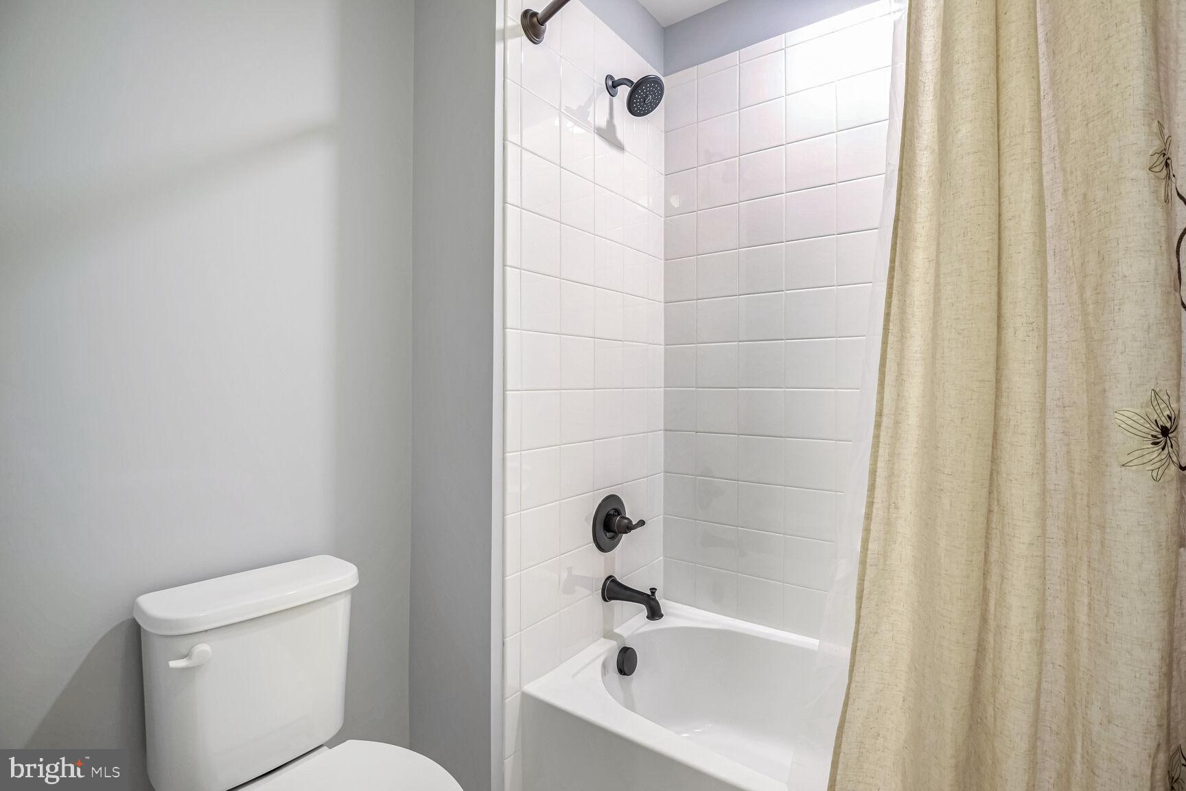 POPLAR RUN - Residential