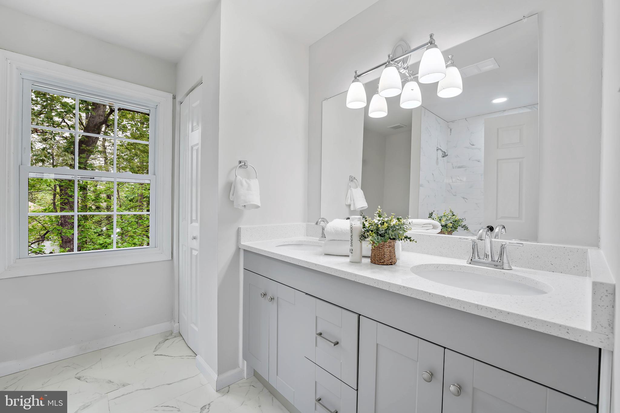 TANTALLON HILLS - Residential