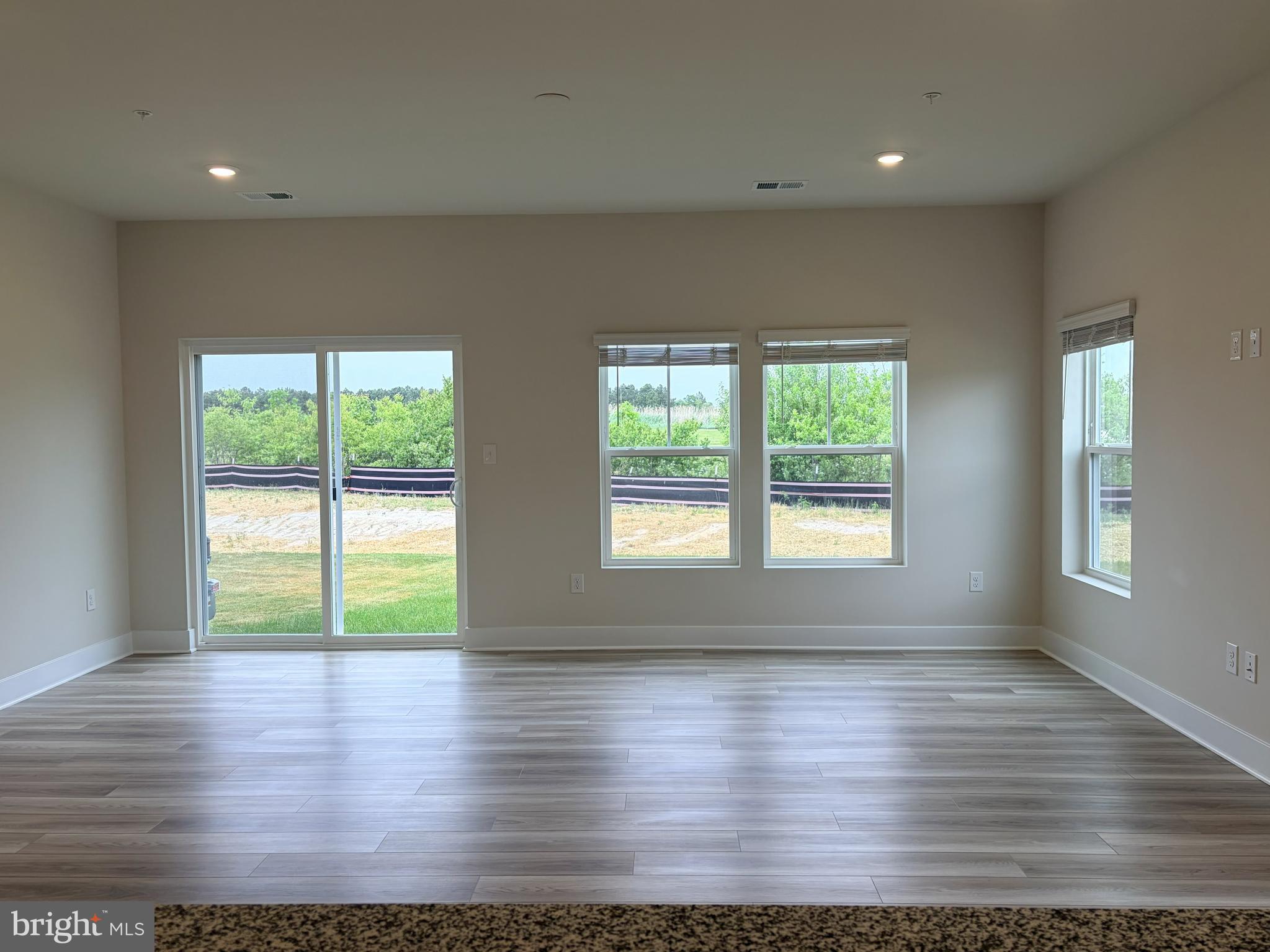 2203 WINTERBERRY LANE