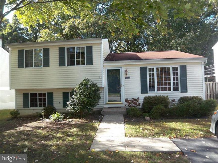 Available by Feb 15. Immaculately renovated contemp style split level w/hardwood floors on main level. Renov kitch w/granite counter tops.Updated bathrooms. Recreation room with Pergo floor and built-in audio-visual/storage center. Dining area w/sliding glass doors opening to magnificent terraced back yard and deck, and backing up to woods. . Please remove shoes before entering. (one pet under $40lb will be considered). Repair deductible $100. (paint job in process)