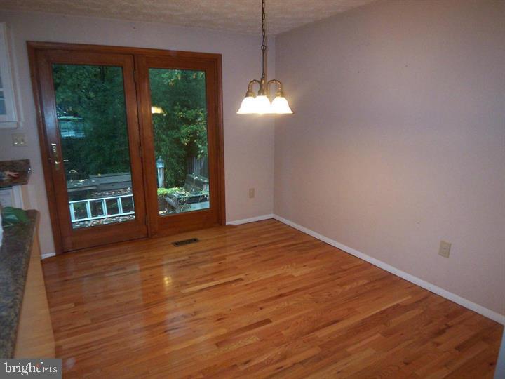 NEWINGTON FOREST - Residential Lease