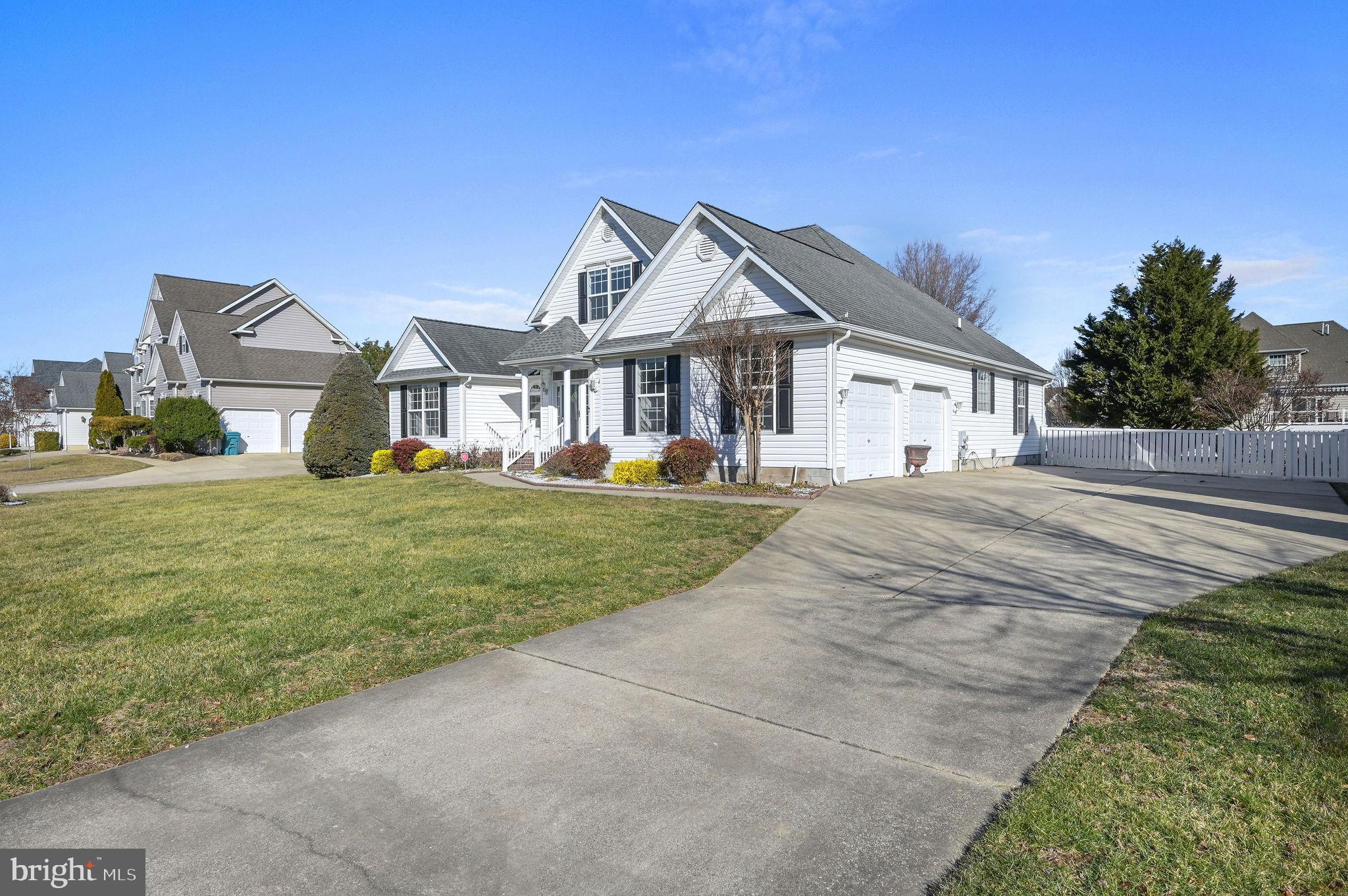 457 ORCHARD GROVE WAY