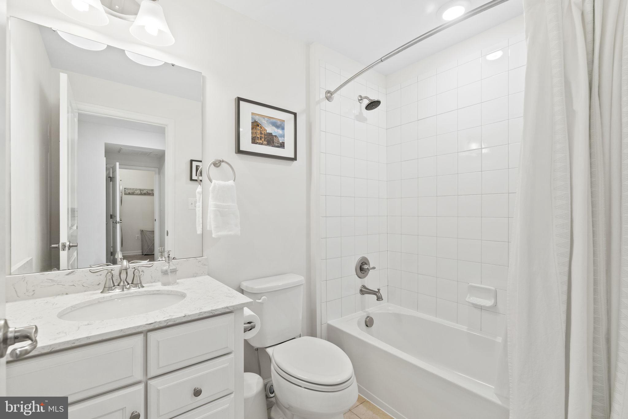 GREENBELT STATION - Residential