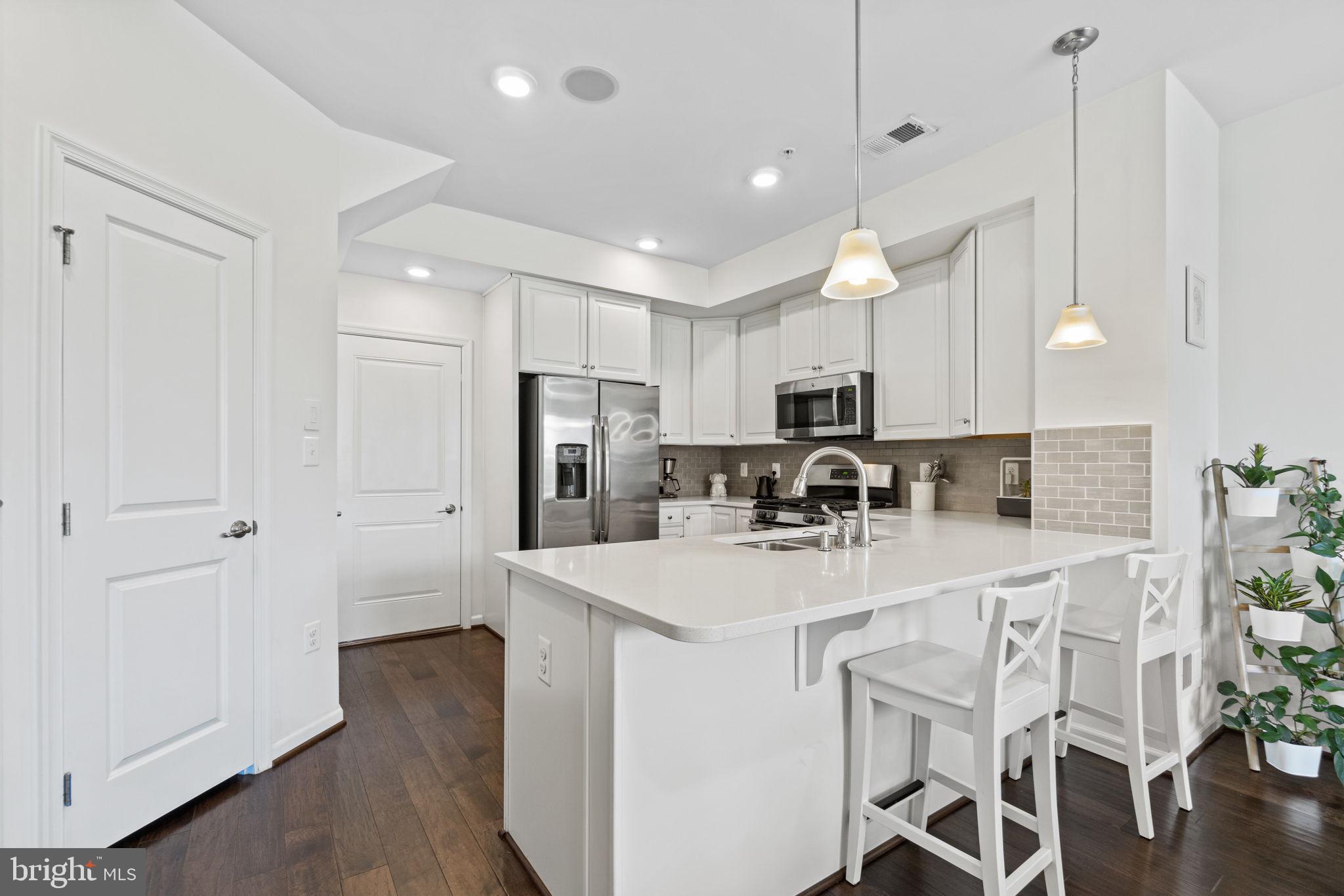 GREENBELT STATION - Residential