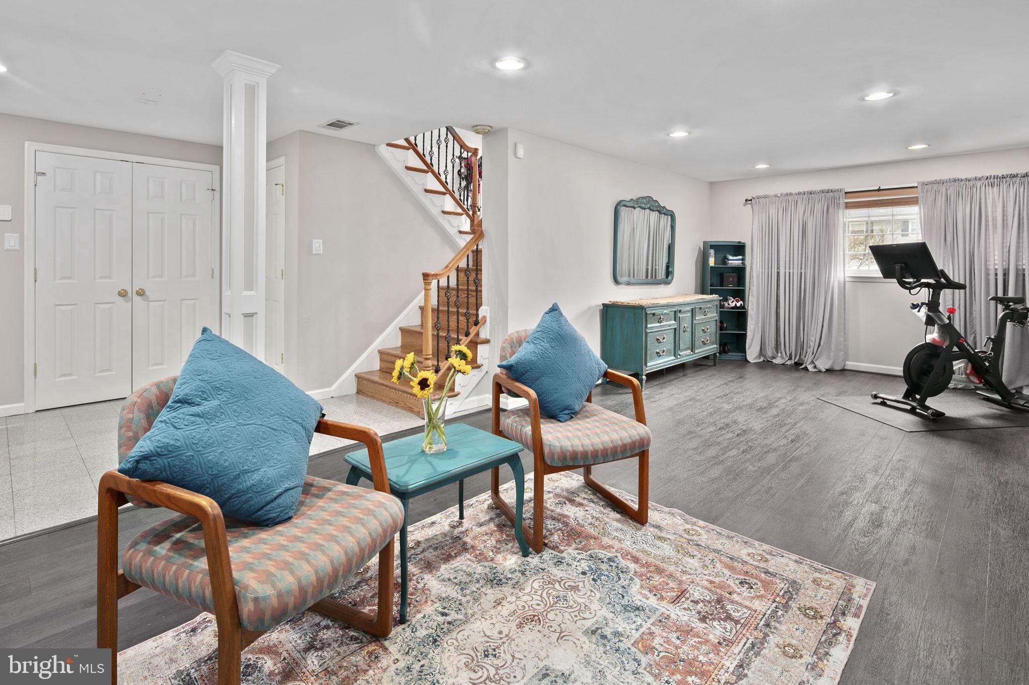 RIVERSIDE ESTATES - Residential