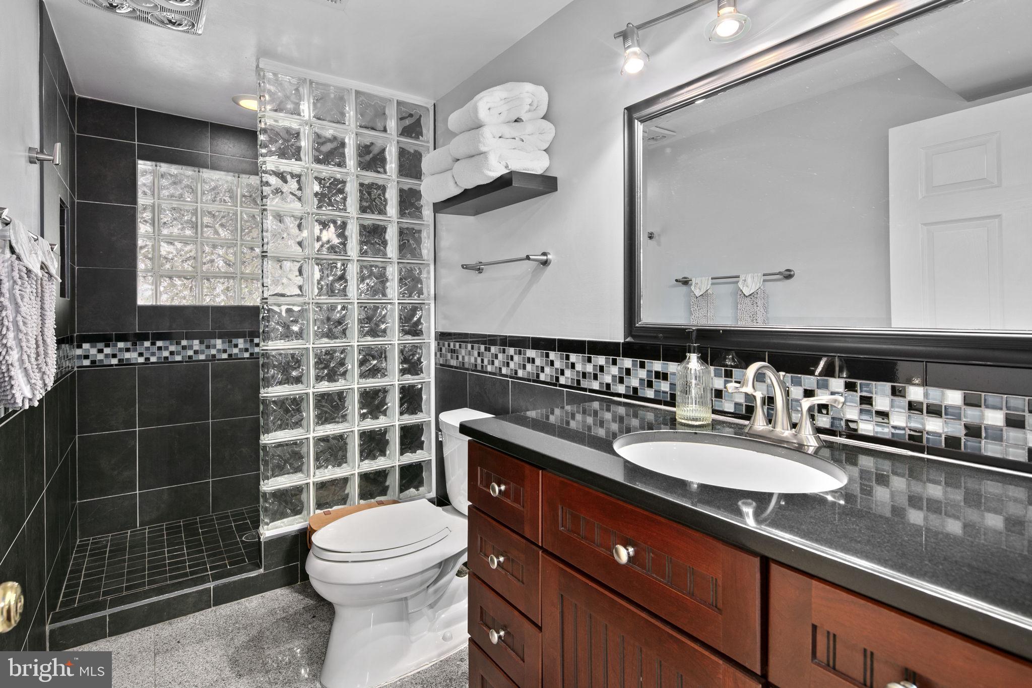 RIVERSIDE ESTATES - Residential