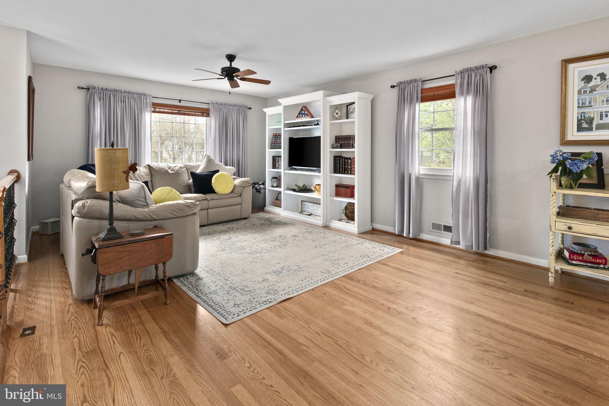 RIVERSIDE ESTATES - Residential