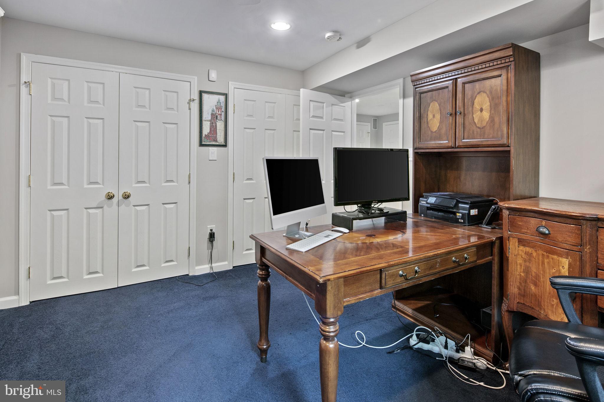 RIVERSIDE ESTATES - Residential