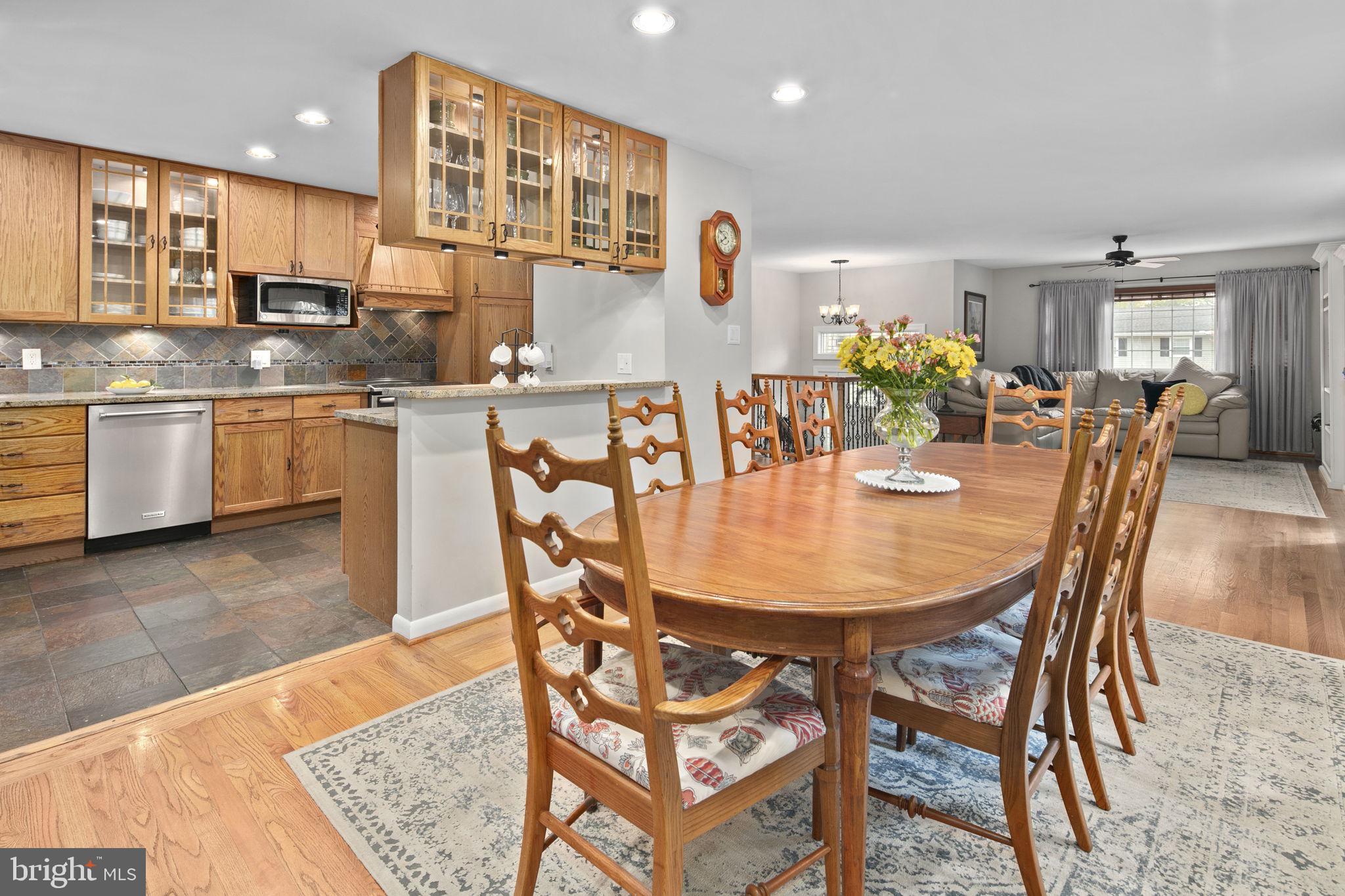 RIVERSIDE ESTATES - Residential