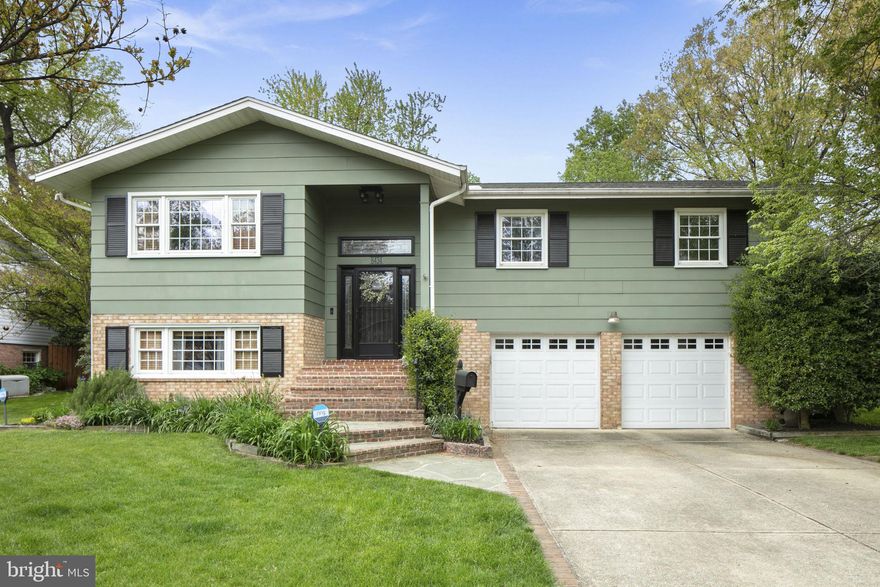 Fabulous opportunity in Riverside Estates - a truly exceptional community near George Washington's Mt. Vernon Estate. Recently noted in this month's Washingtonian Magazine with high praise as just one of 25 neighborhoods in the entire DMV area. The home is the popular "Concord" model, noted for its size and highly functional floor plan. In addition to it's highly desirable floor plan, this home features a one of a kind outdoor scene with attractive stone/brick walkway, 20ft x 20ft screened porch, and 25ft x 12ft elevated deck overlooking level fully fenced rear grounds. Even features a fire pit patio and hot tub! Additional features include: open floor plan (yes, the knee wall between kitchen and dining has already been removed!), gorgeous hardwoods, 3 updated full baths including expanded master bath. updated trim including wood and iron handrail, extensive recessed lighting, four spacious bedrooms, updated kitchen including wood cabinets (some with glass fronts), granite countertops, stainless appliances, and low maintenance ceramic floor. Finished lower level includes: family room with fireplace, bedroom, full bath, as well as multi-room storage/laundry. True oversize 2 car garage provides room for 2 cars and storage. Additional parking provided by brick lined concrete driveway. Uniquely attractive property with both interior and exterior features that would be very difficult to duplicate!