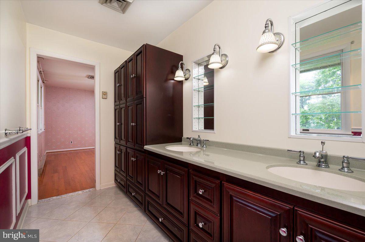PARKWOOD - Residential