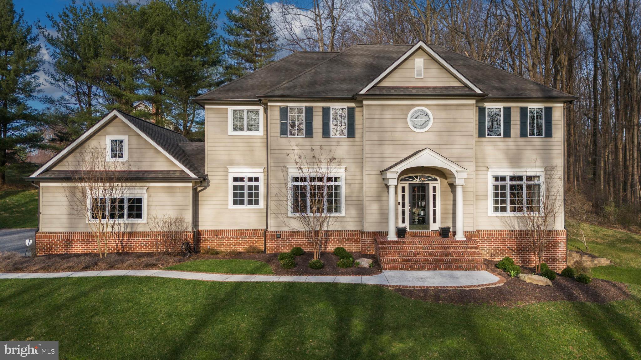 HILLSYDE HUNT - Residential