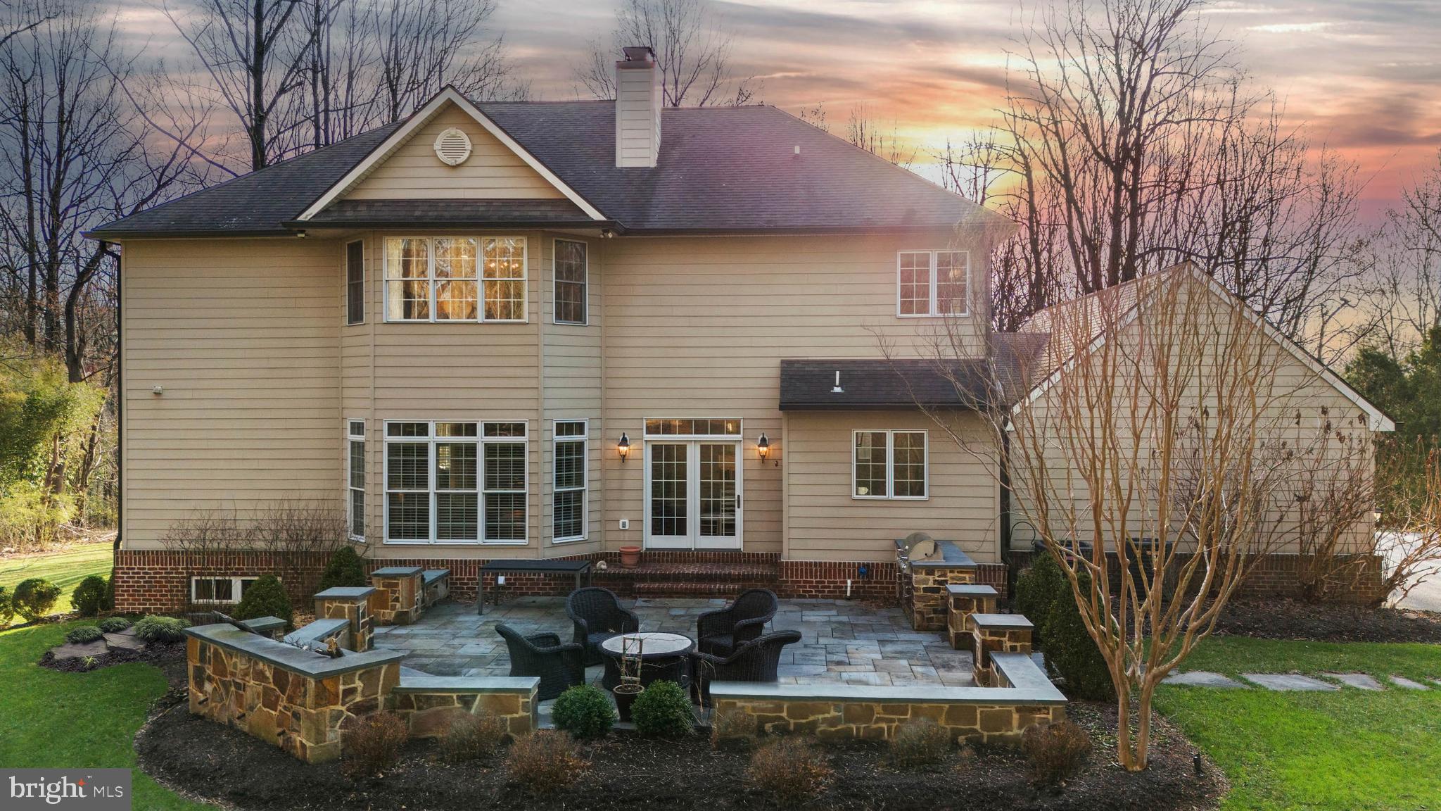 HILLSYDE HUNT - Residential