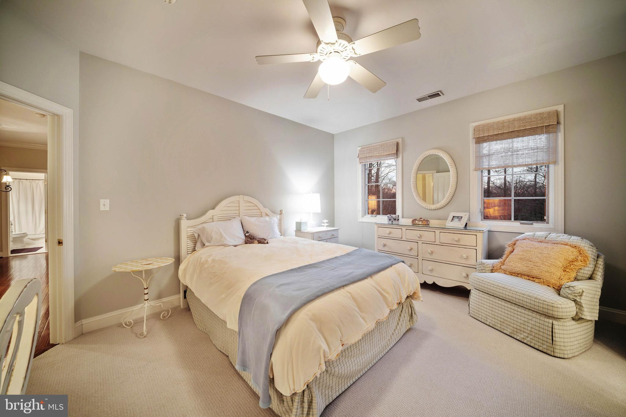 HILLSYDE HUNT - Residential