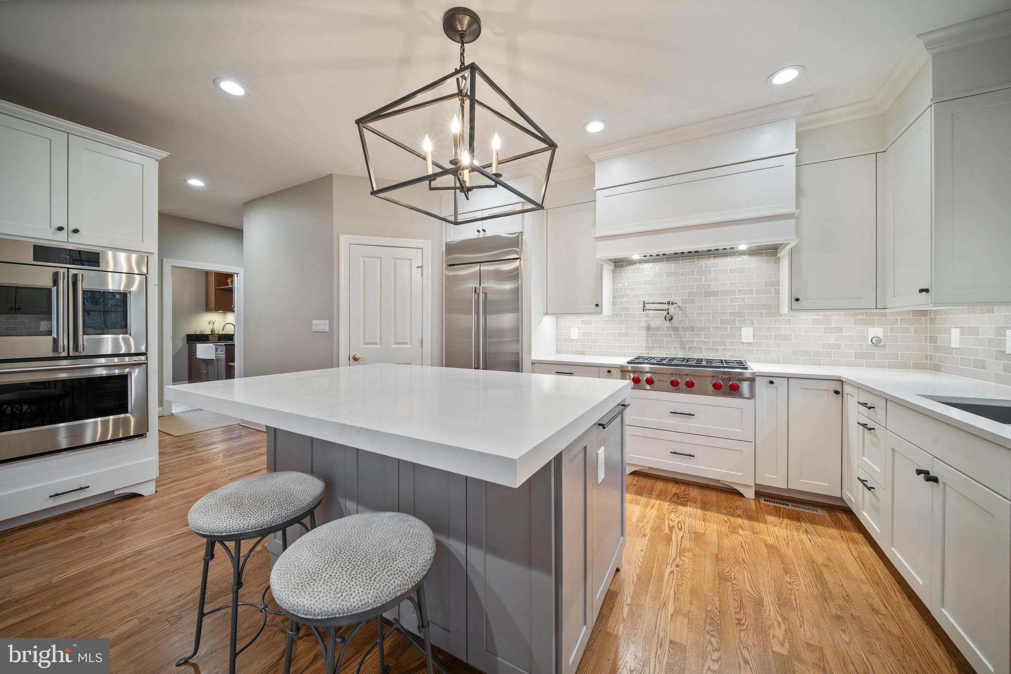 HILLSYDE HUNT - Residential