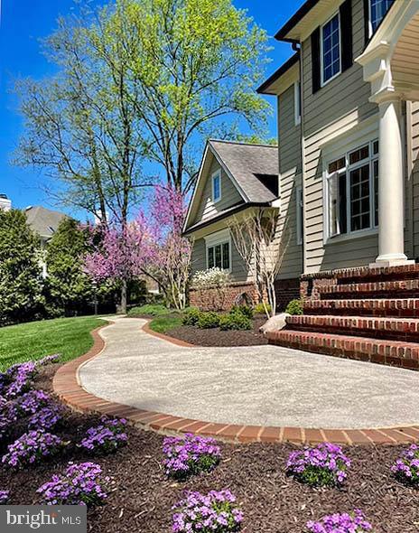 HILLSYDE HUNT - Residential