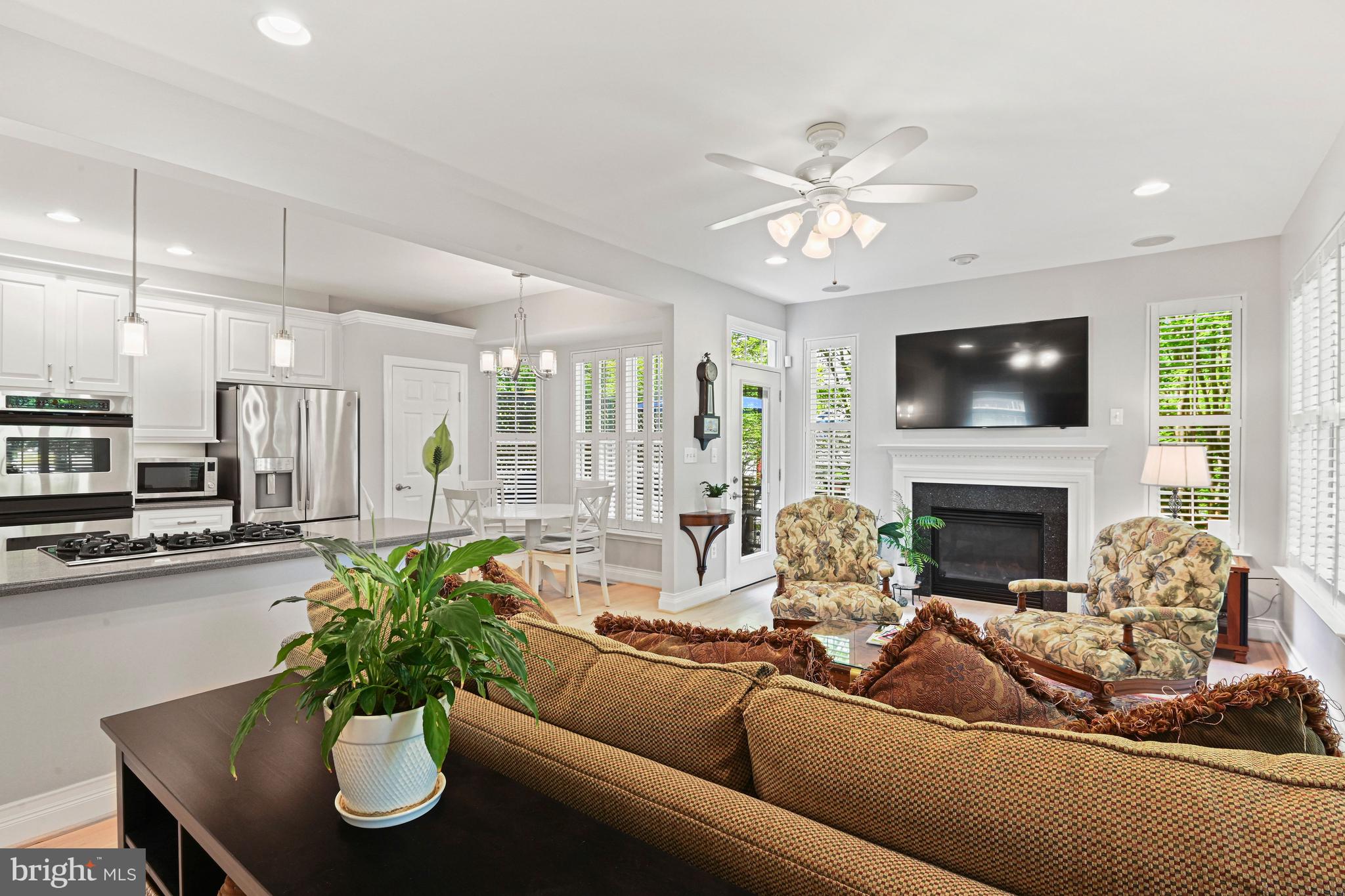 2966 LISMORE LANE