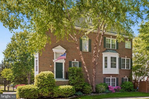 Photo of 2966 Lismore Lane, FAIRFAX, VA 22031 (MLS # VAFX2309980)