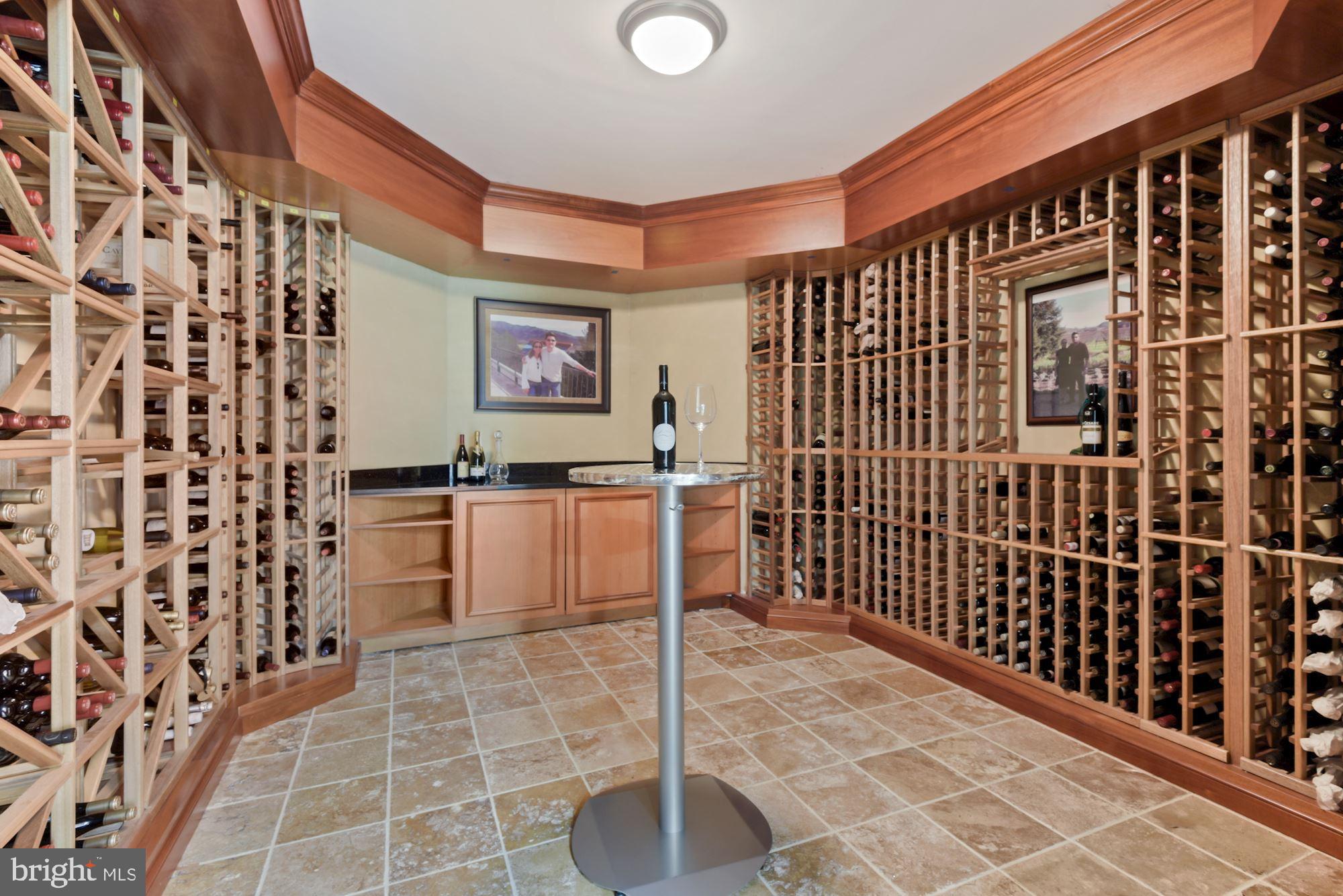 PINECREST - Residential