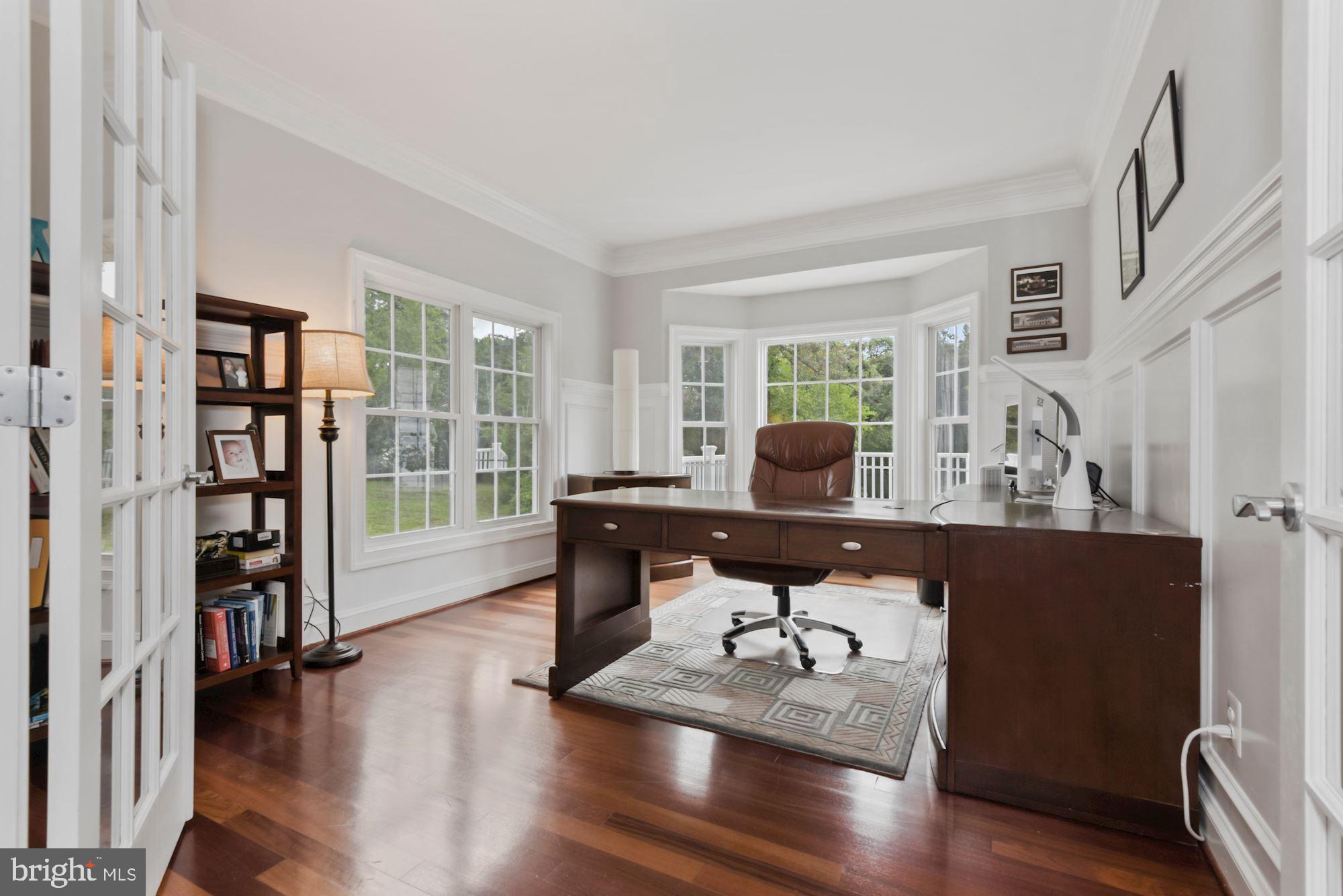 PINECREST - Residential