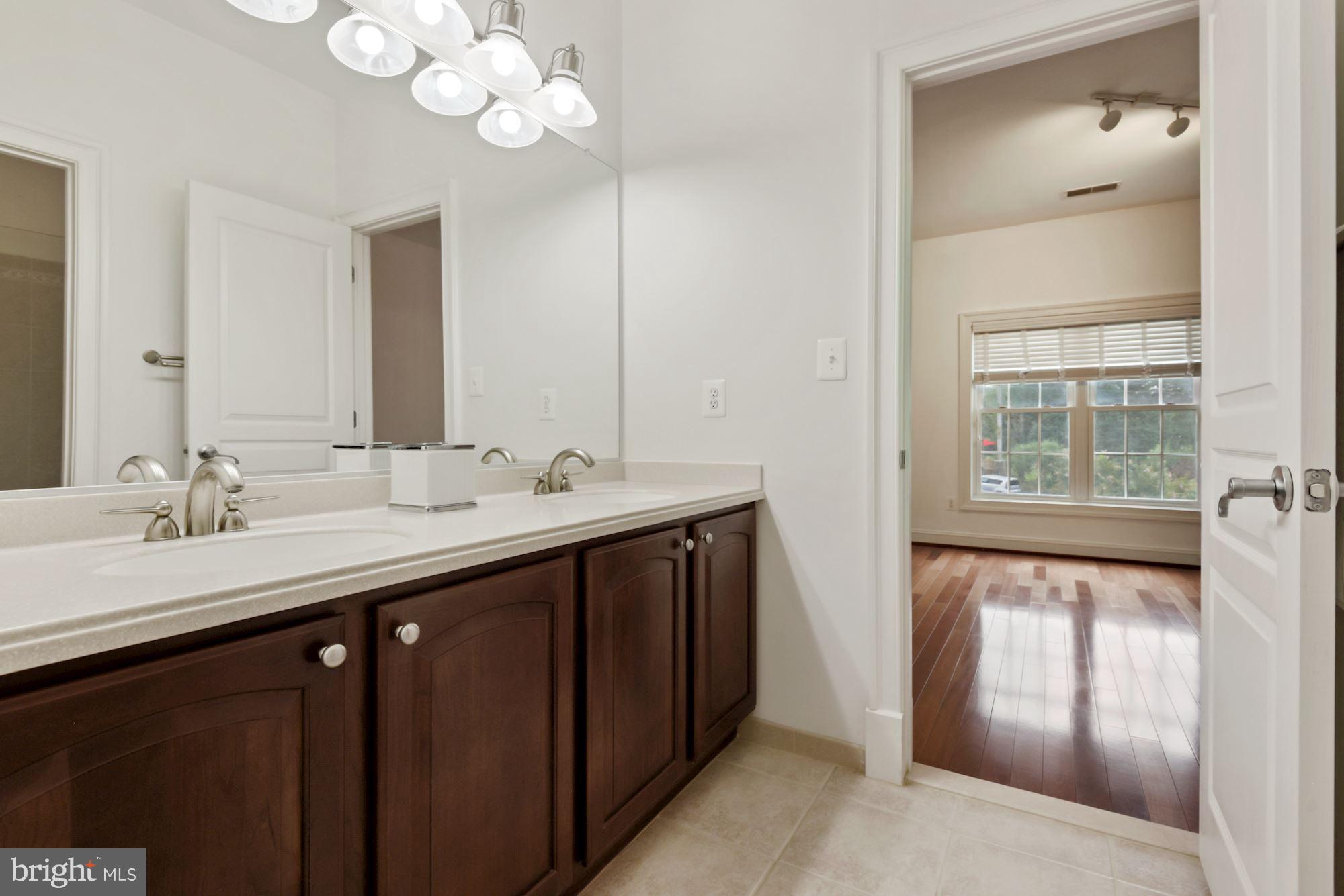 PINECREST - Residential