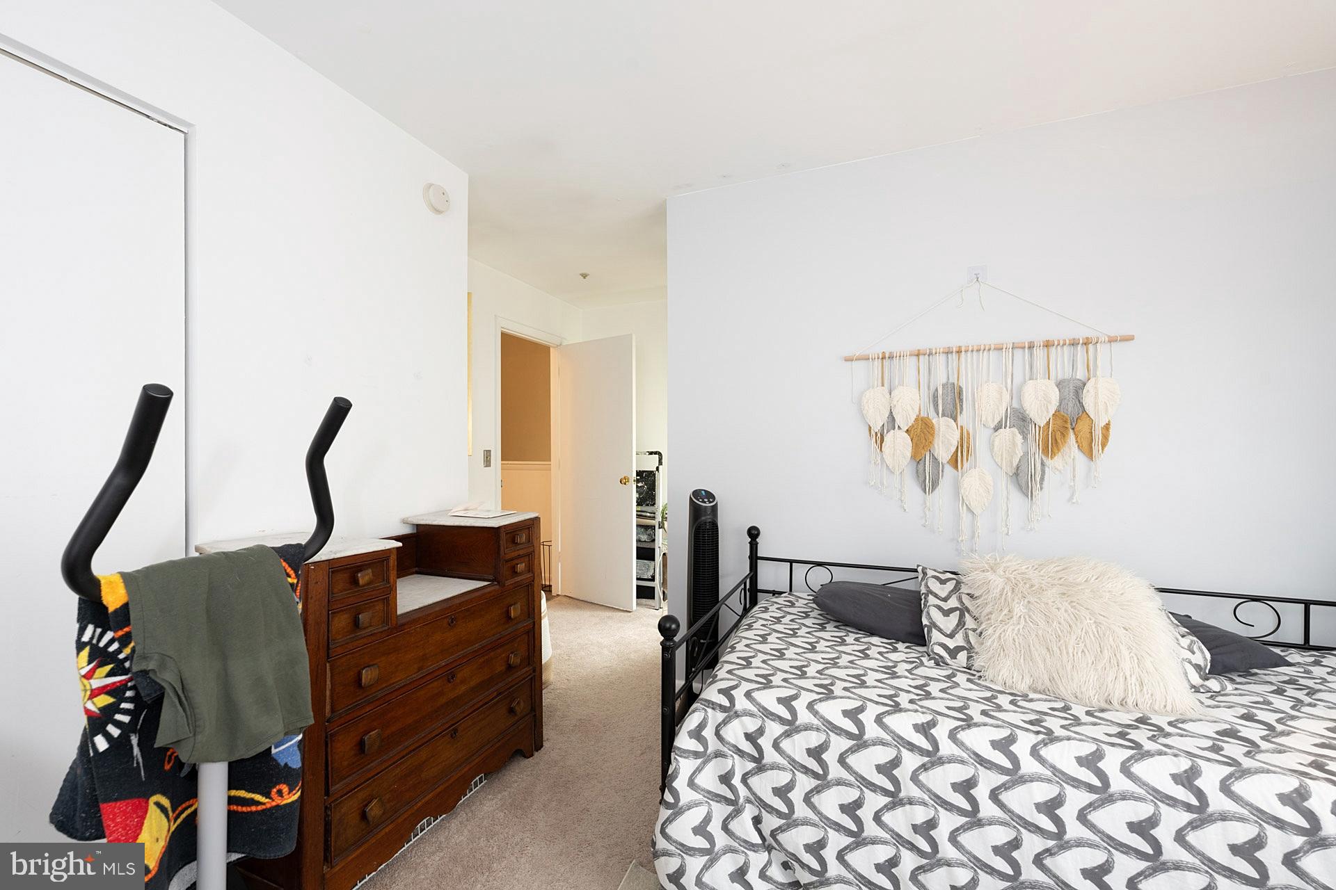 ANNAPOLIS OVERLOOK - Residential