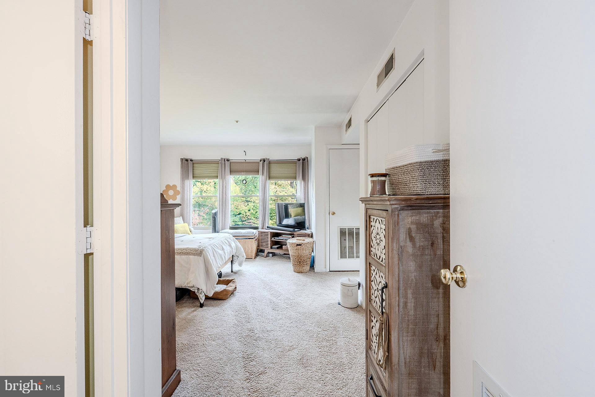 ANNAPOLIS OVERLOOK - Residential