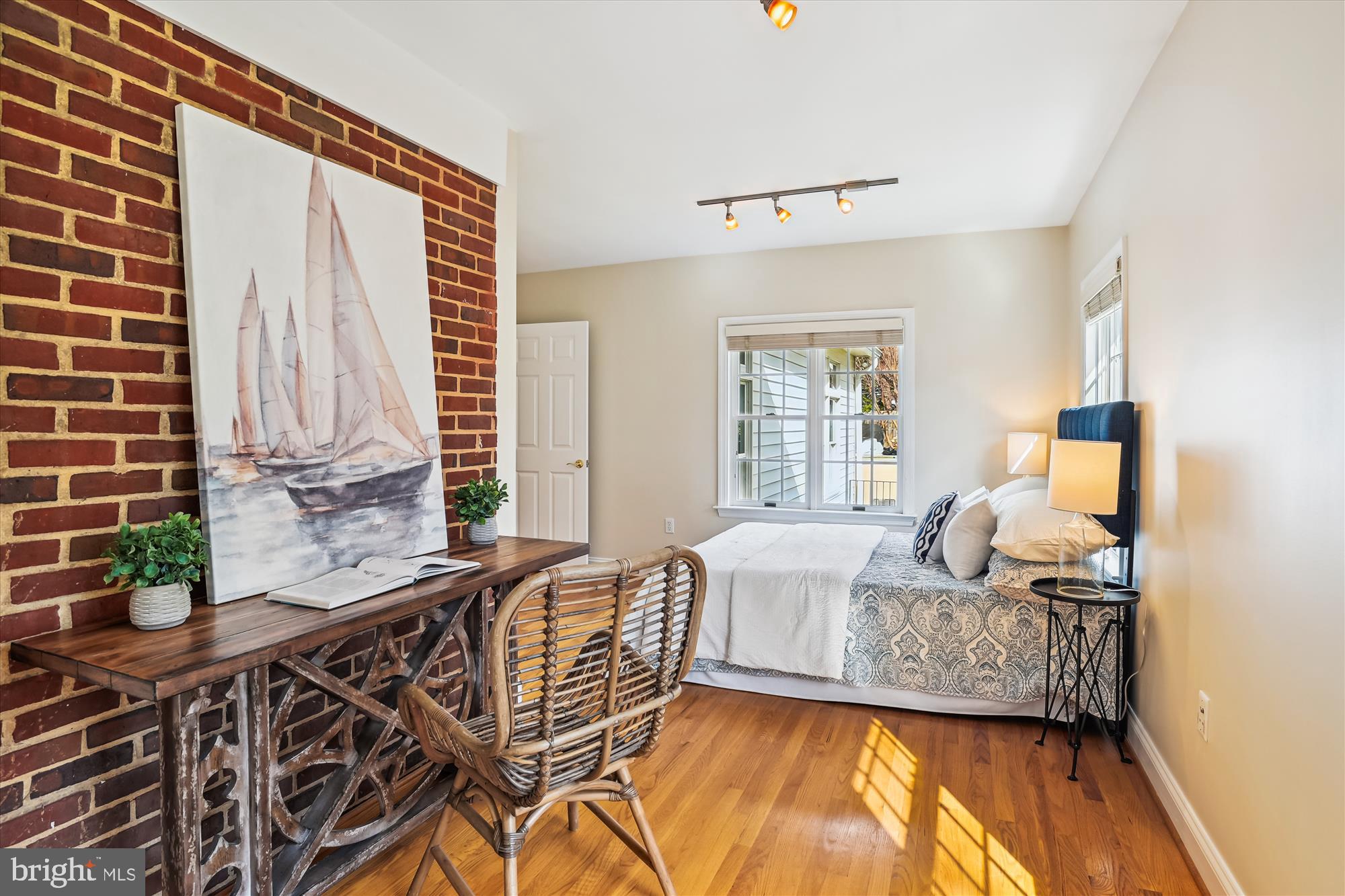 LINSTEAD ON THE SEVERN - Residential