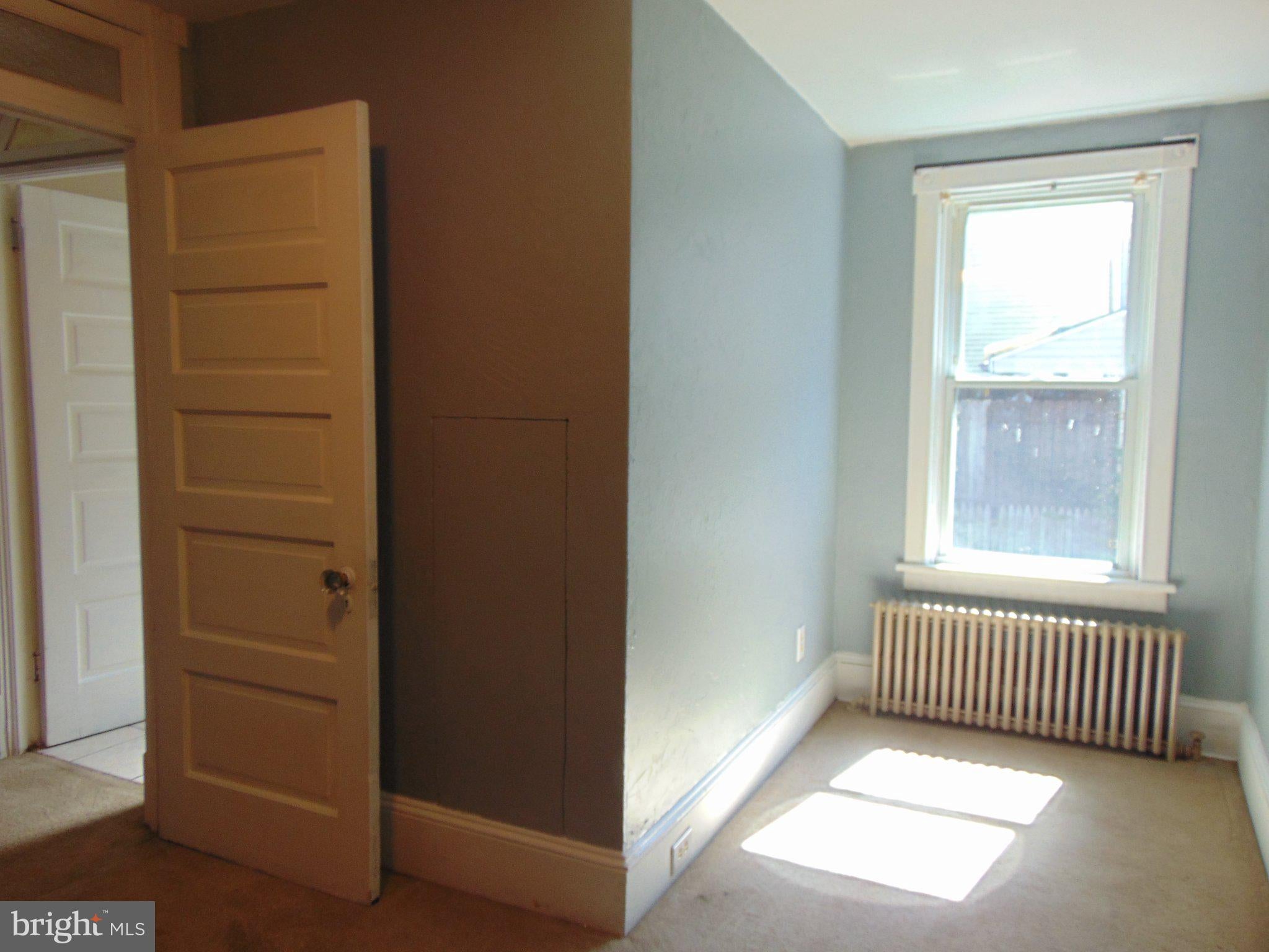 621 W NORWEGIAN STREET