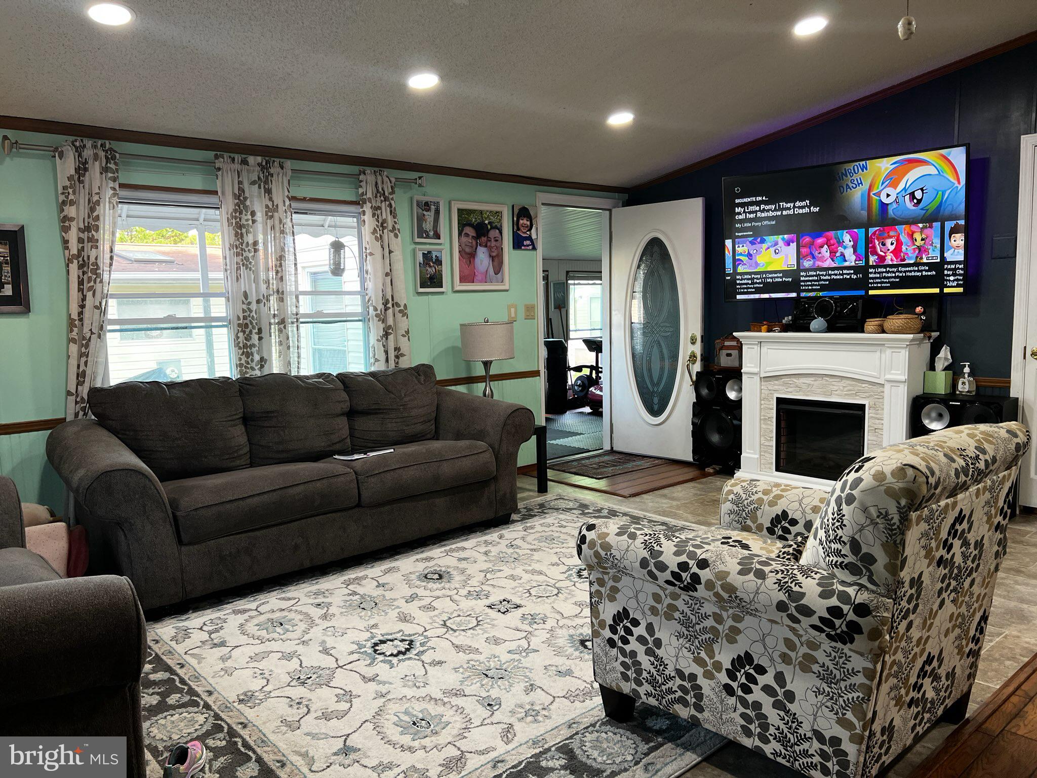 BRIARWOOD ESTATES - Residential