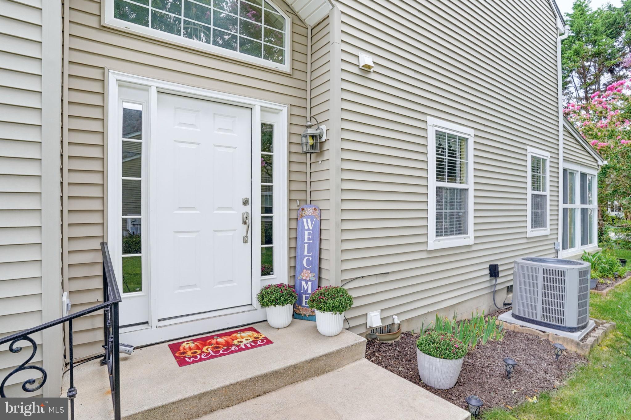 35 LAURAS WAY