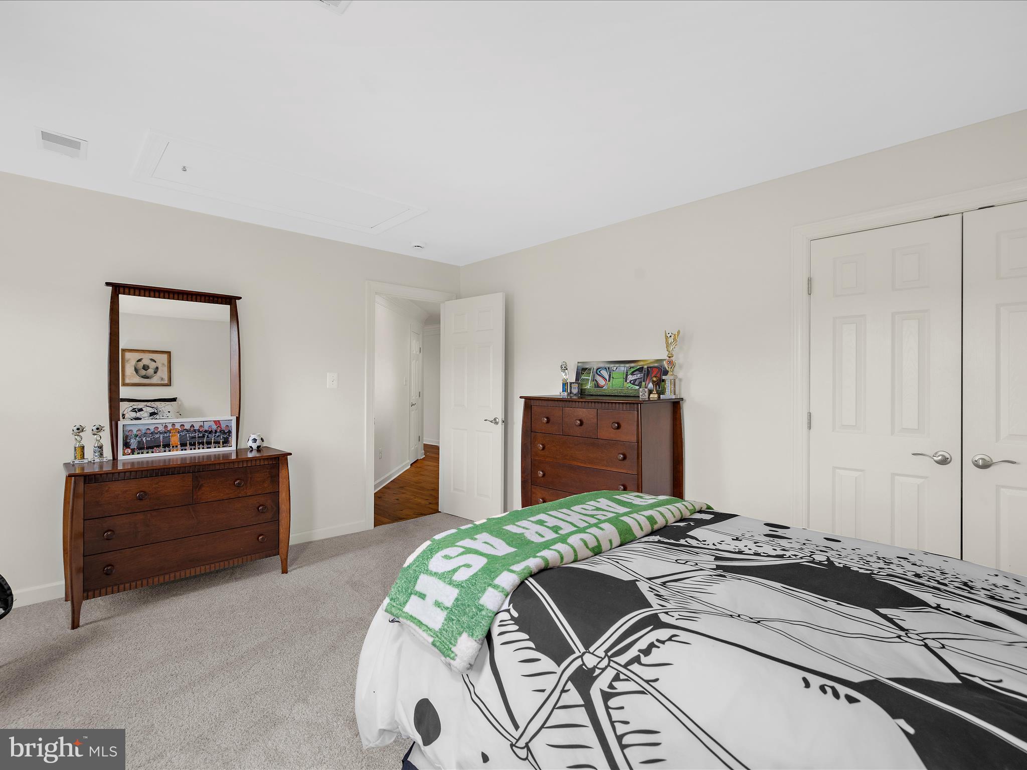 GROVEMONT - Residential